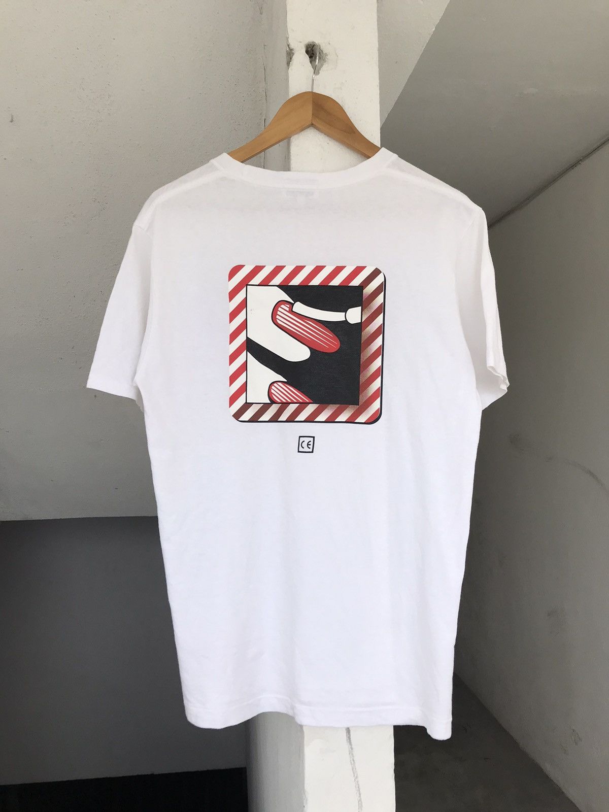 Cav Empt Cav Empt nails polish big print Tee Size US L / EU 52-54 / 3 - 1 Thumbnail