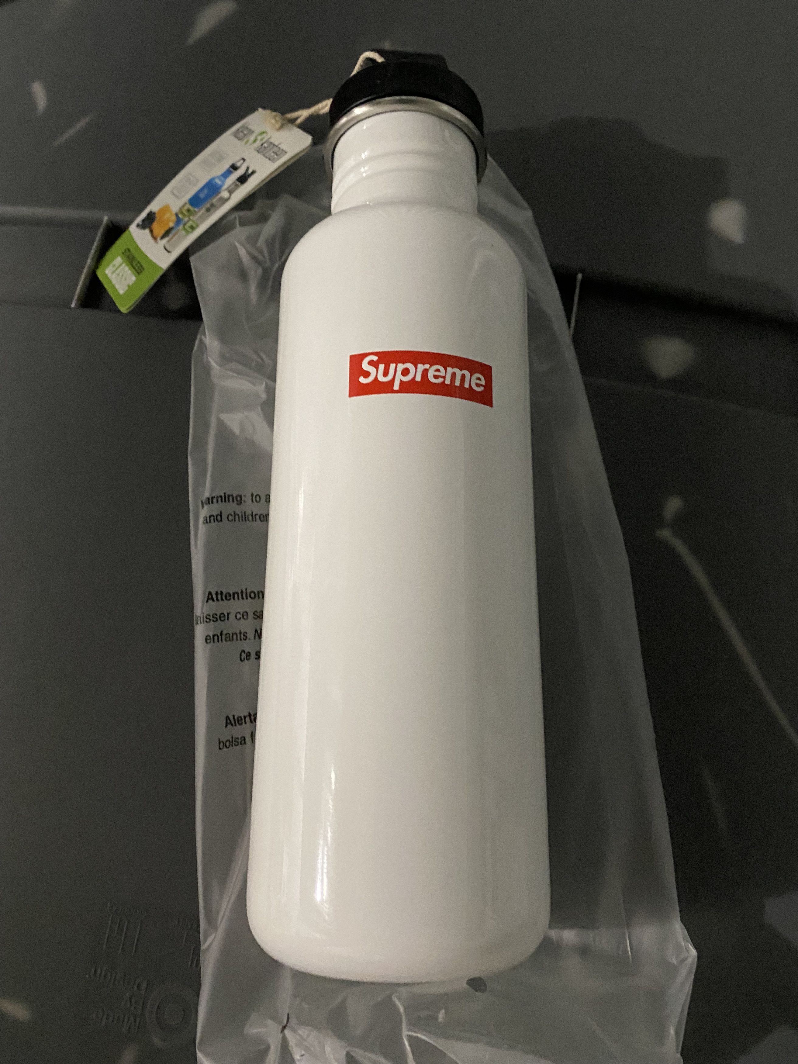 Supreme Klean Kanteen | Grailed