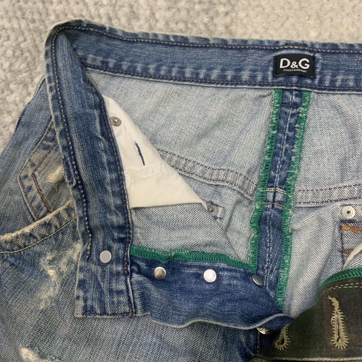 Dolce & Gabbana DOLCE&GABBANA Vtg Spellout Big Logo Disstressed Denim Jeans Size US 30 / EU 46 - 16 Thumbnail