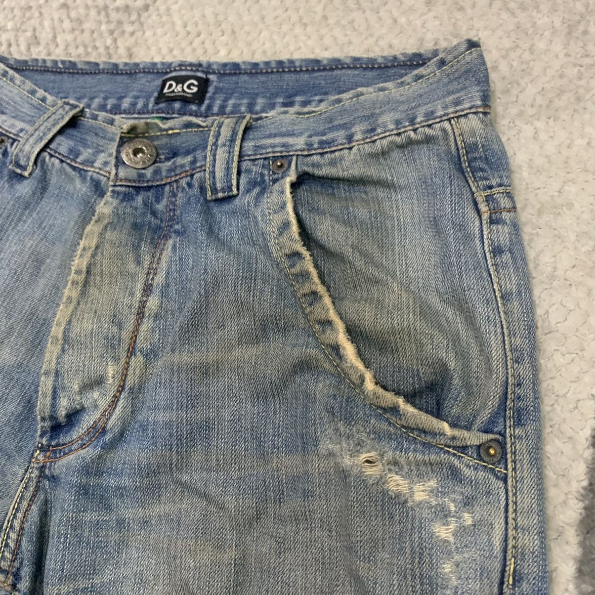 Dolce & Gabbana DOLCE&GABBANA Vtg Spellout Big Logo Disstressed Denim Jeans Size US 30 / EU 46 - 9 Thumbnail