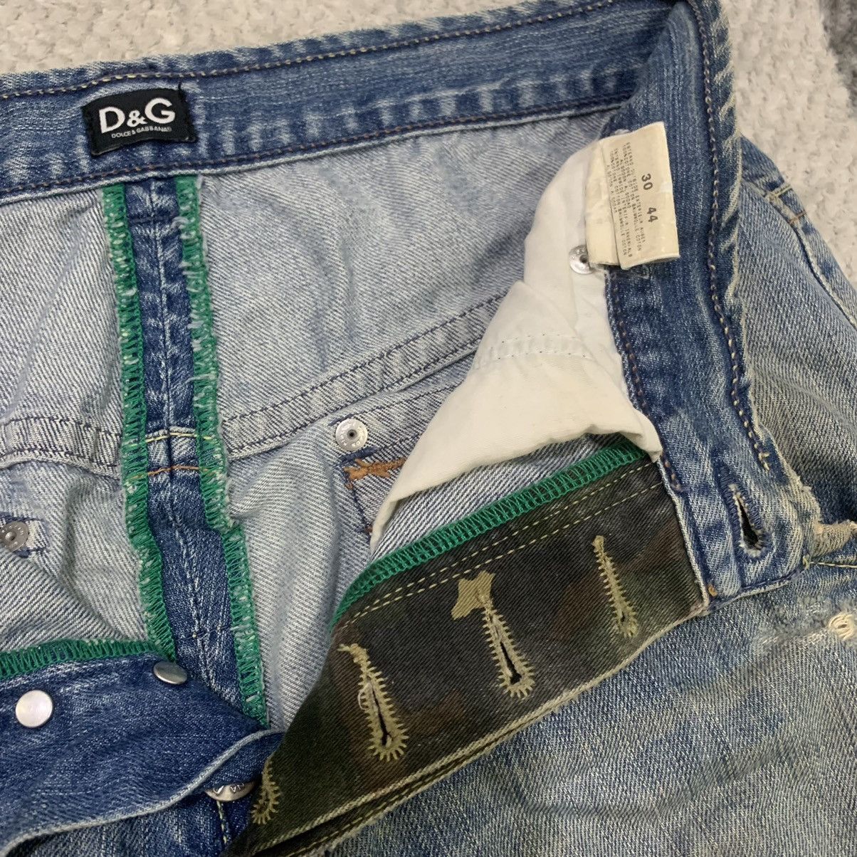 Dolce & Gabbana DOLCE&GABBANA Vtg Spellout Big Logo Disstressed Denim Jeans Size US 30 / EU 46 - 17 Thumbnail
