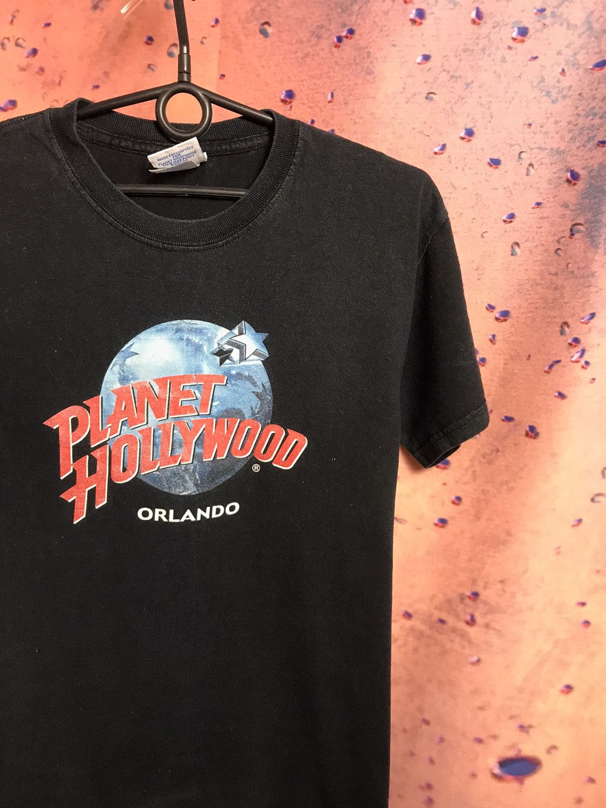 Vintage Vintage Planet Hollywood Orlando streetwear tee Size US S / EU 44-46 / 1 - 1 Thumbnail