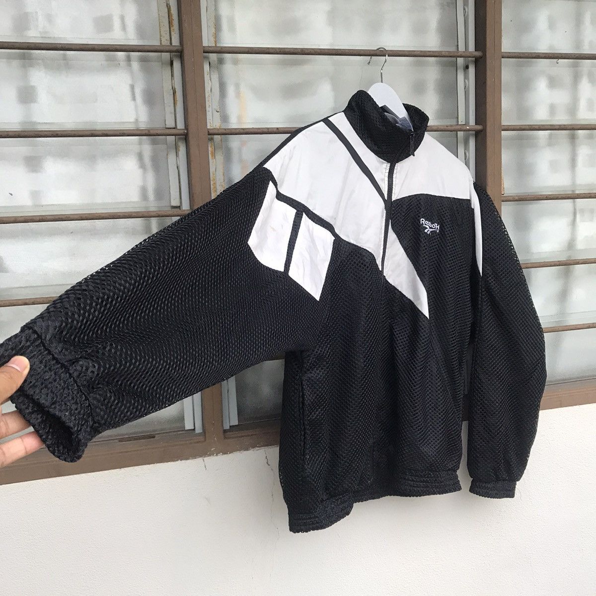 Reebok × Vintage RARE VTG 90S REEBOK MESH BAGGY jacket big Logo Size US L / EU 52-54 / 3 - 9 Thumbnail