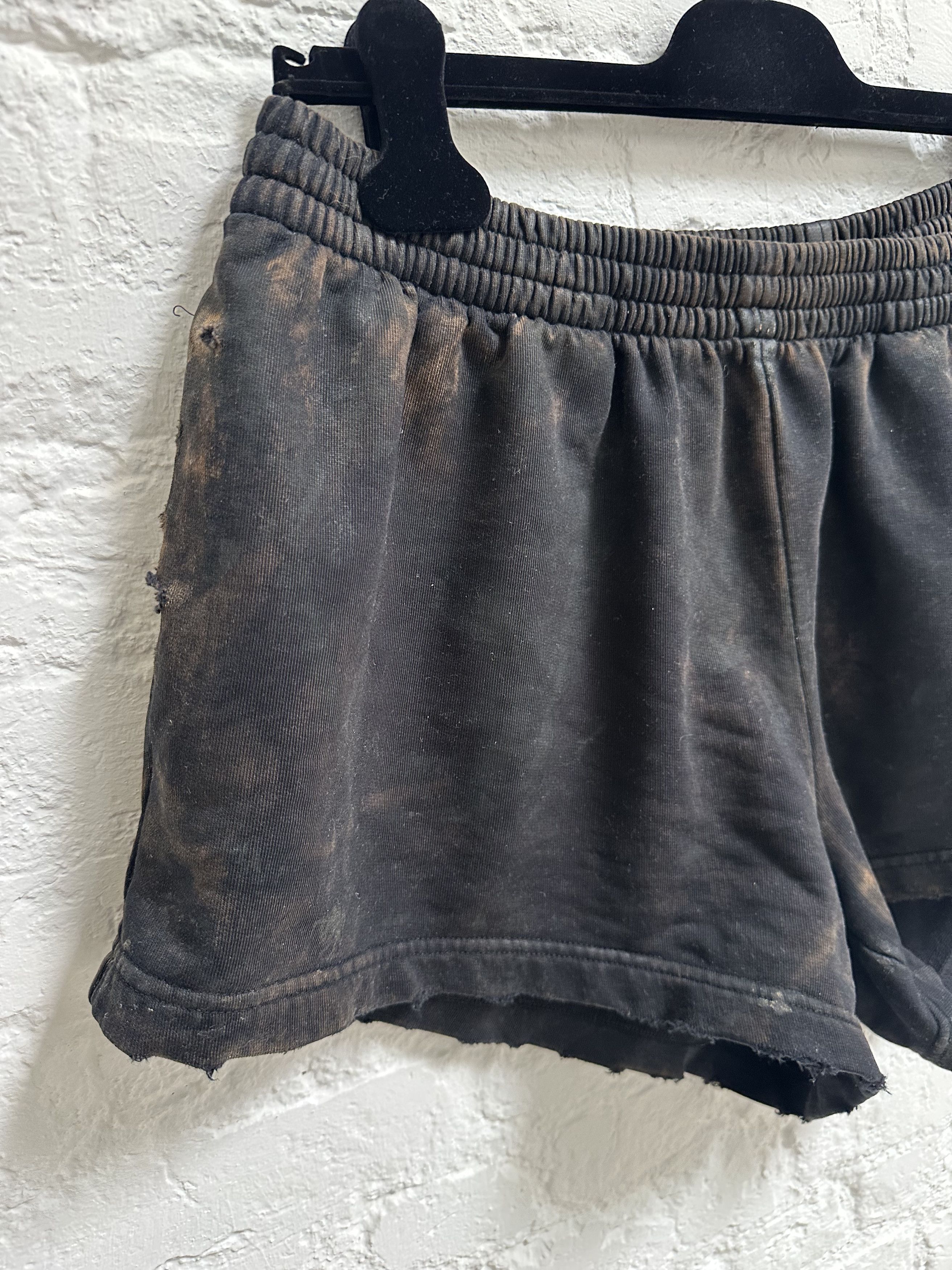 Balenciaga Mud Show Shorts Size L Size US 36 / EU 52 - 2 Thumbnail