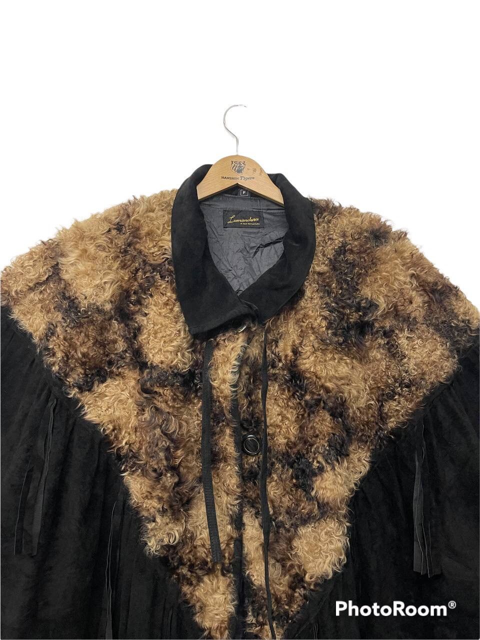 Japanese Brand Vintage Japanese Brand Lamandora Fur Leather Cape/Ponco Size US XL / EU 56 / 4 - 4 Thumbnail