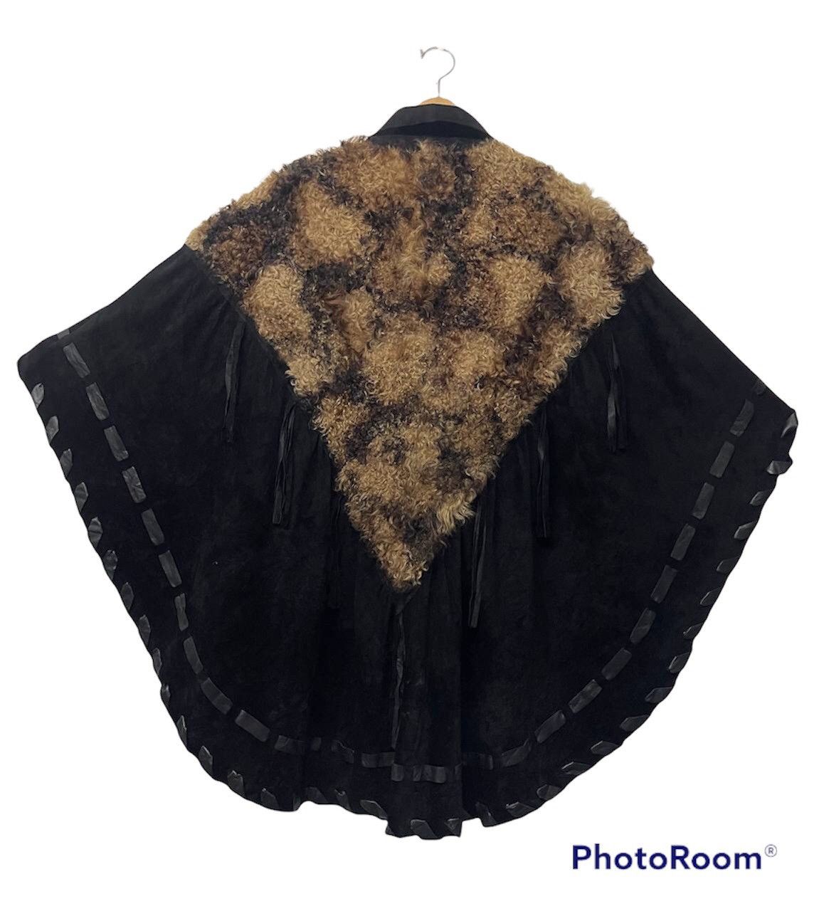 Japanese Brand Vintage Japanese Brand Lamandora Fur Leather Cape/Ponco Size US XL / EU 56 / 4 - 5 Thumbnail