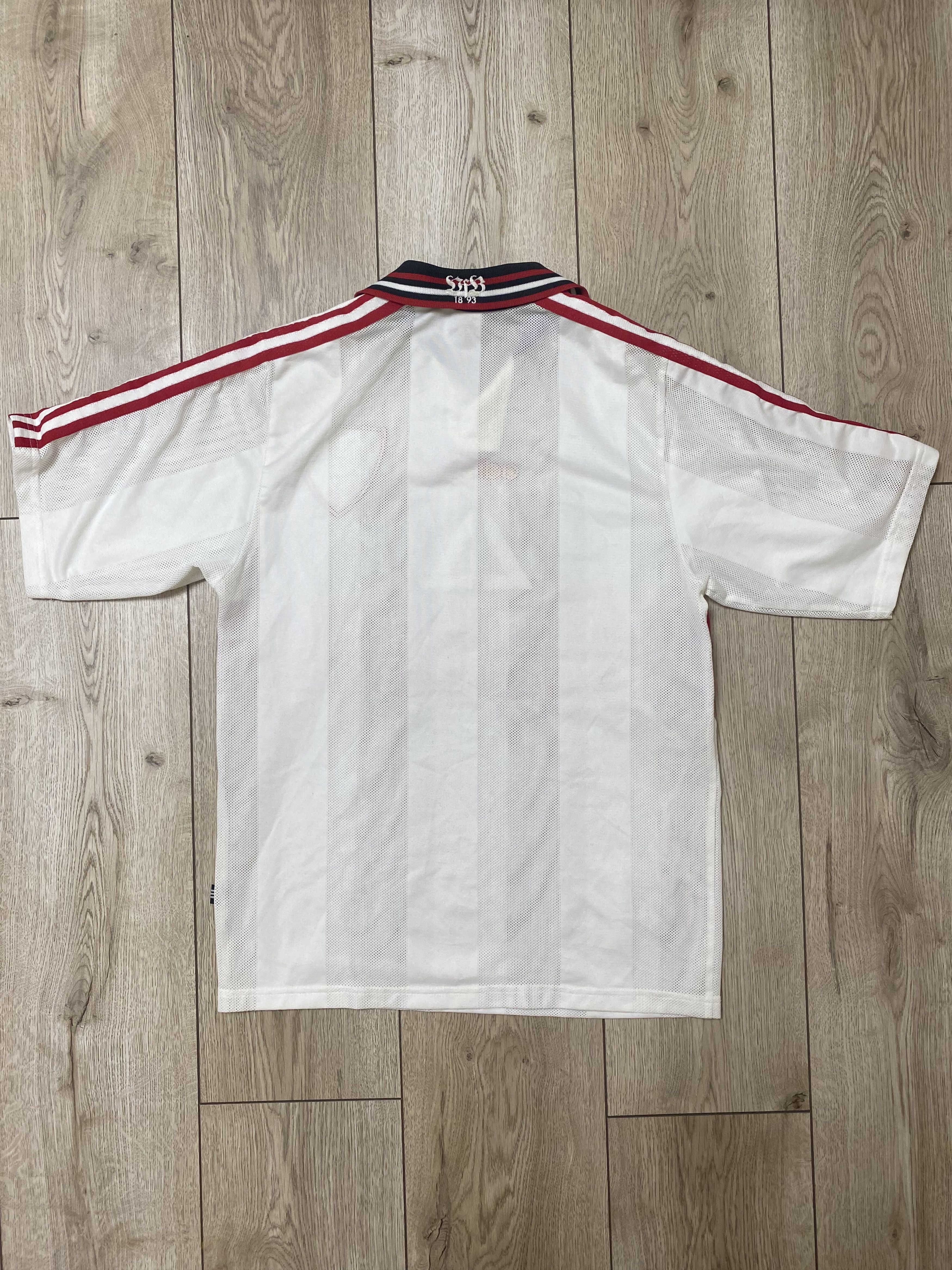 Adidas VFB STUTTGART 1997 1998 HOME FOOTBALL SHIRT SOCCER JERSEY Size US S / EU 44-46 / 1 - 2 Thumbnail