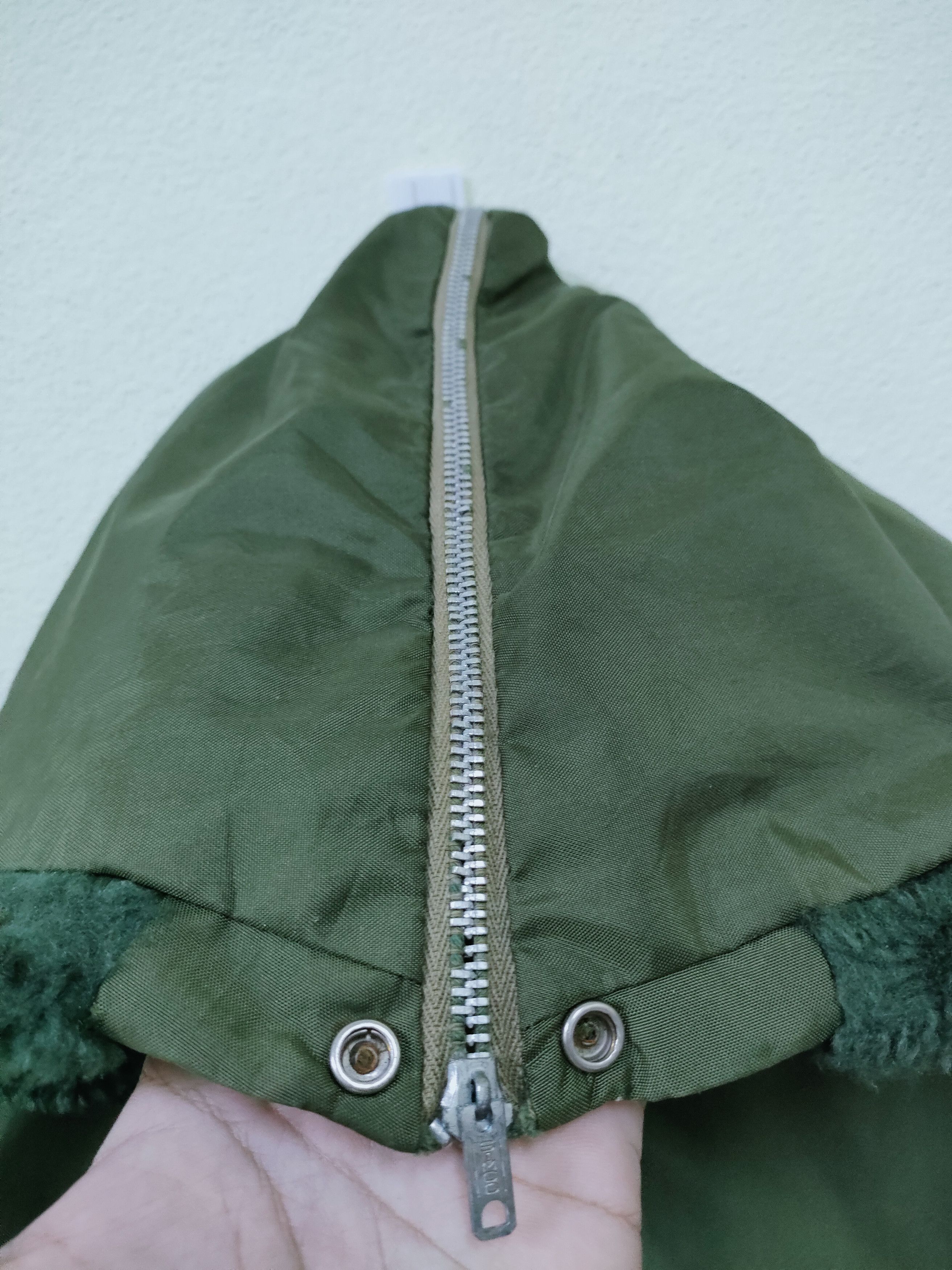 Vintage Vintage Flight Jacket Military Line Fur Hoodie Size US M / EU 48-50 / 2 - 9 Thumbnail