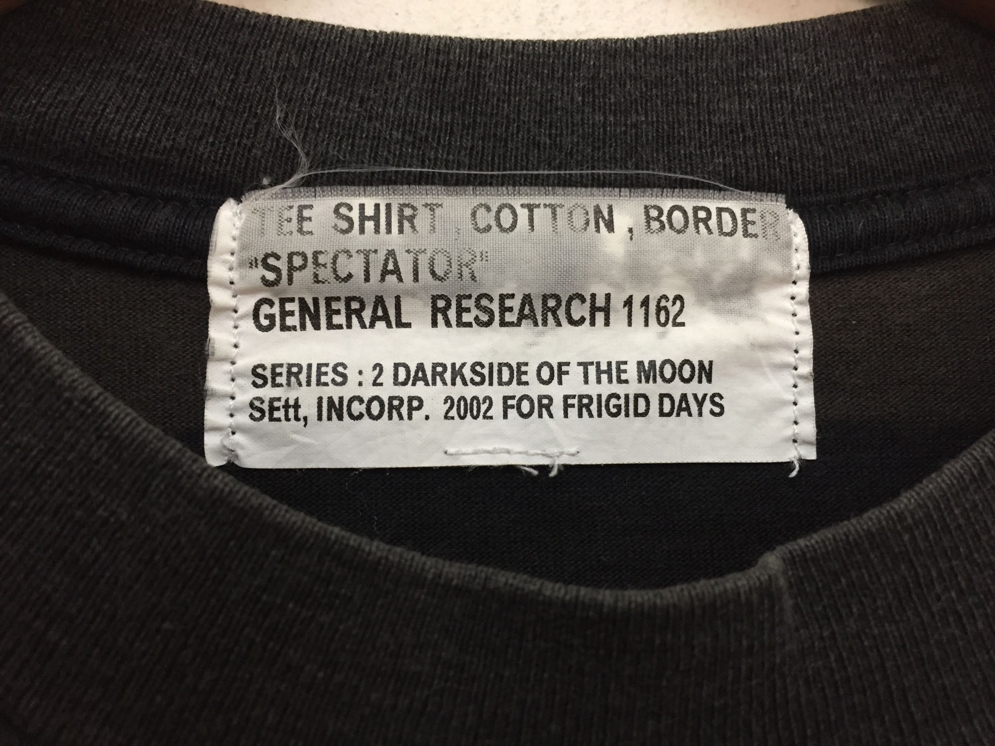 General Research × Mountain Research 2002 Spectator Border stripe Darkside of the moon Size US M / EU 48-50 / 2 - 11 Thumbnail