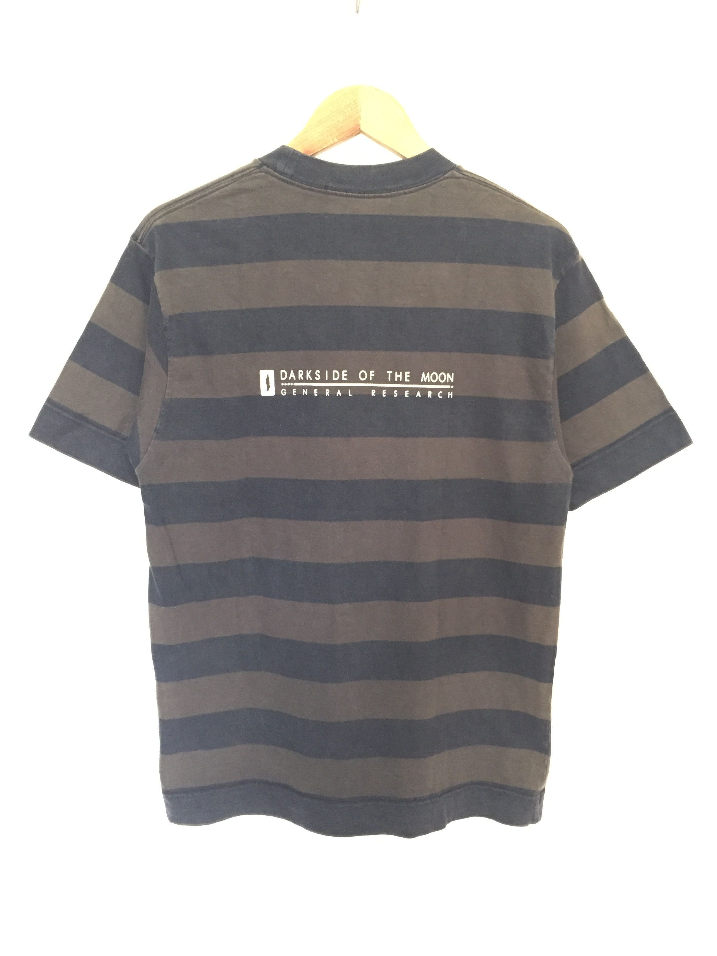 General Research × Mountain Research 2002 Spectator Border stripe Darkside of the moon Size US M / EU 48-50 / 2 - 8 Thumbnail