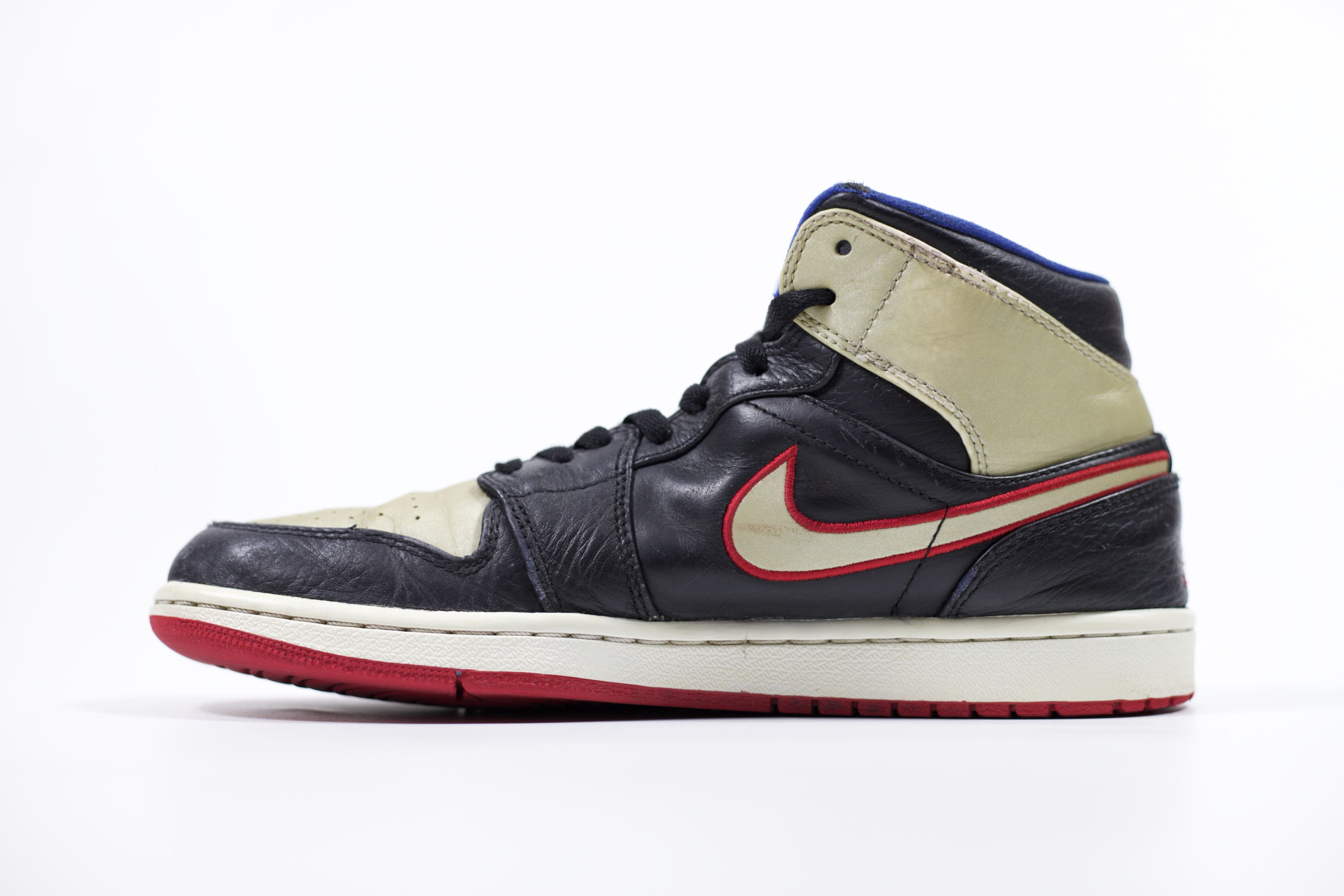 Jordan Brand 2013 Air Jordan 1 Mid "Black Gold Red" Size US 8.5 / EU 41-42 - 6 Thumbnail