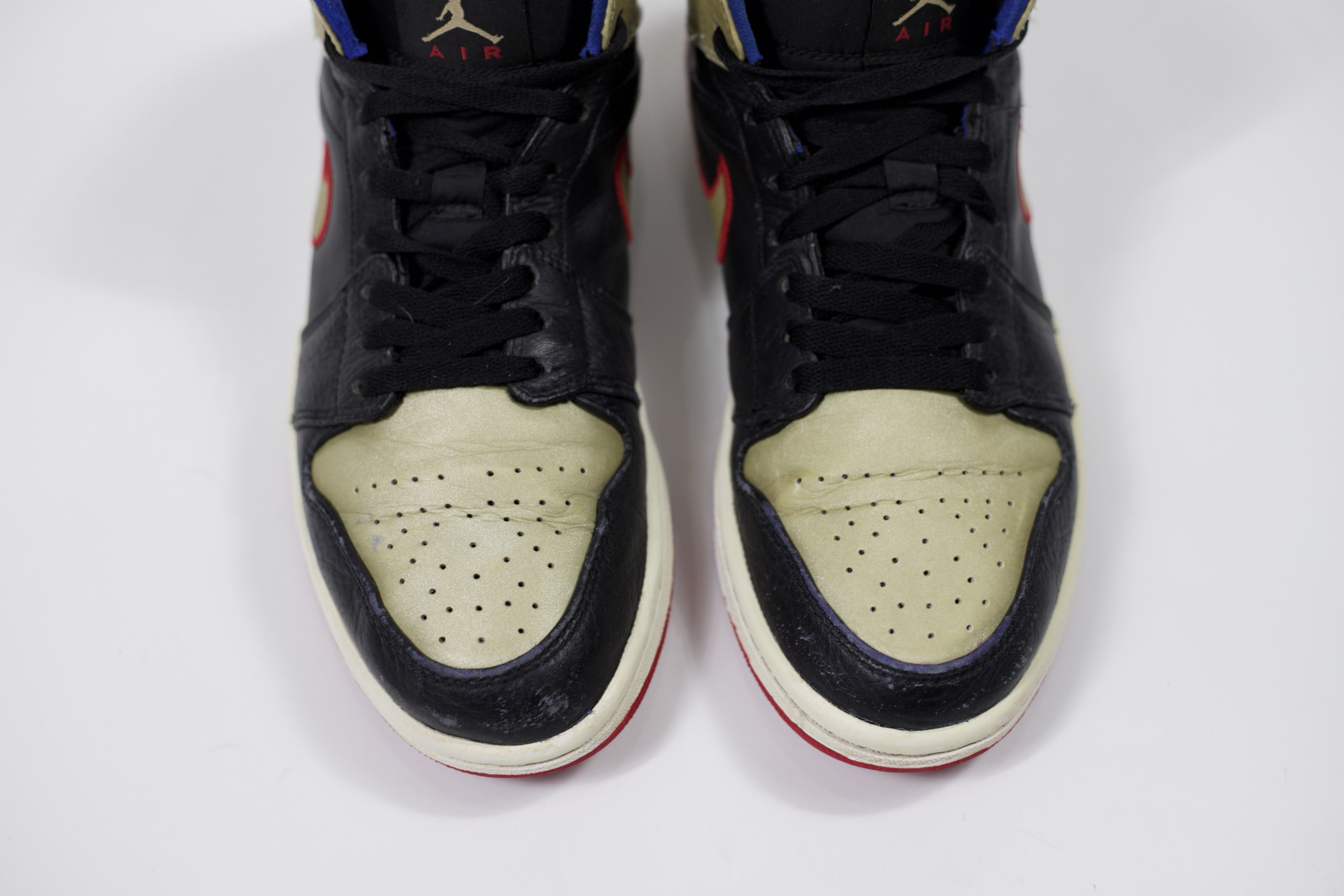 Jordan Brand 2013 Air Jordan 1 Mid "Black Gold Red" Size US 8.5 / EU 41-42 - 10 Thumbnail