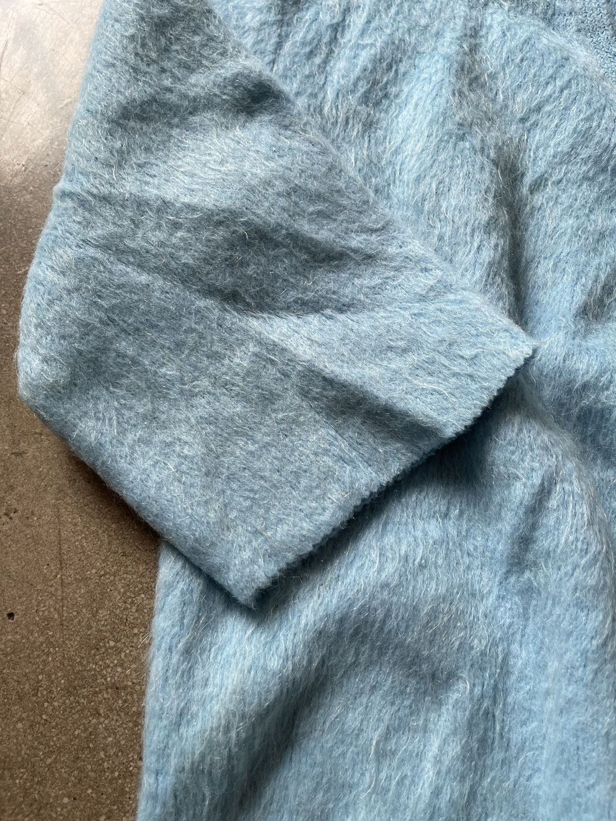 Vintage 60s Asymmetric sleeve shaggy mohair sweater Size US M / EU 48-50 / 2 - 9 Thumbnail