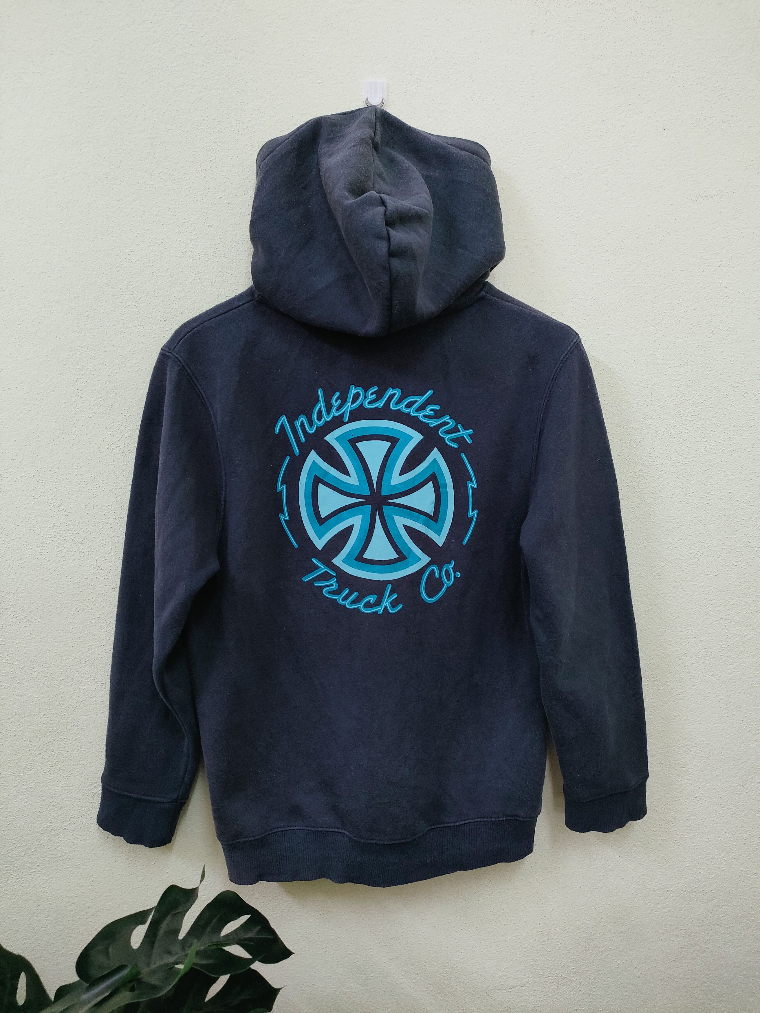 Pre-owned Independent Truck Co . Hoodie In Blue