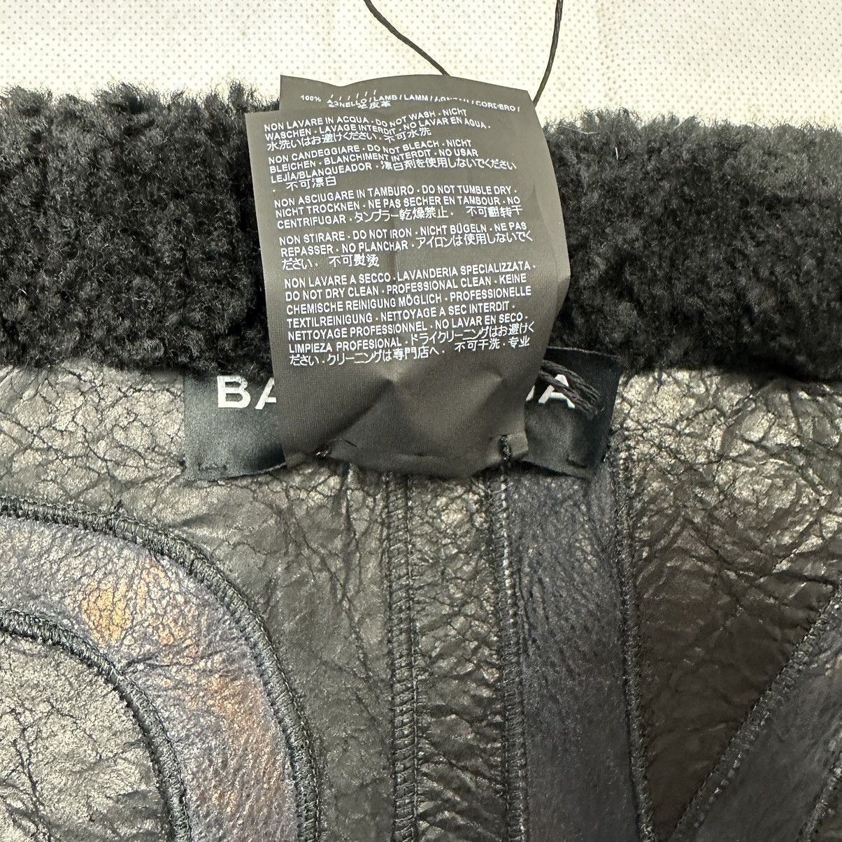 Balenciaga *3k* Balenciaga XL Real Fur Logo Scarf Size ONE SIZE - 8 Thumbnail