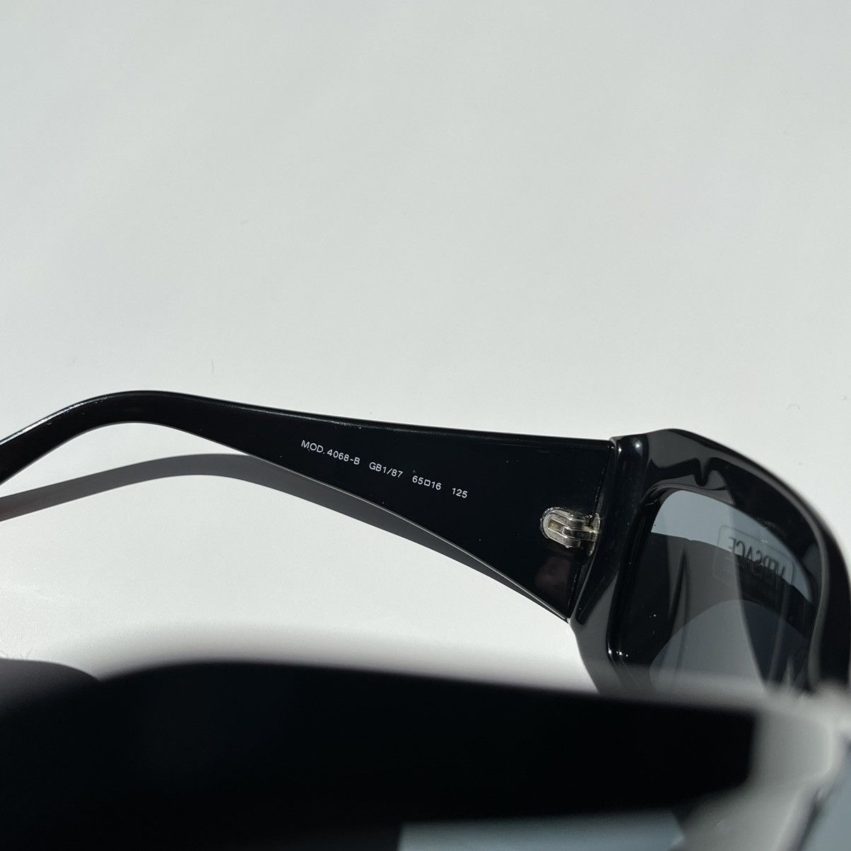 Versace Vintage Versace Sunglasses Swarovski Rhinestone Size ONE SIZE - 10 Thumbnail
