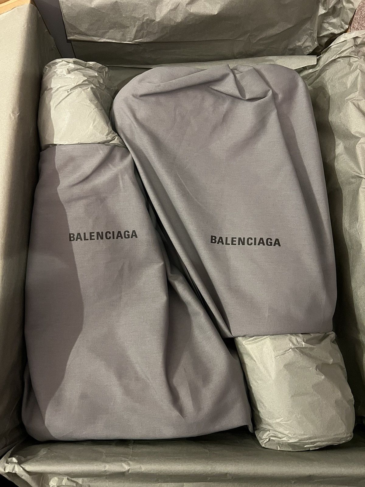 Balenciaga *RARE* Balenciaga Crocs PINK Size US 8 / EU 41 - 2 Thumbnail