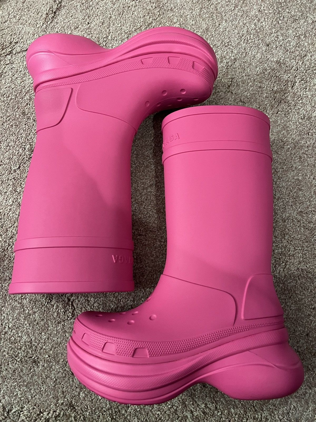 Balenciaga clearance crocs pink