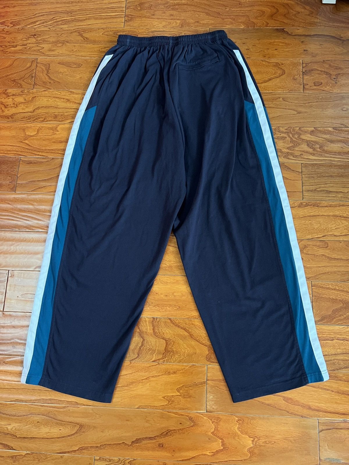 Balenciaga Balenciaga Sporty B Cotton Oversized Pants Size US 32 / EU 48 - 2 Thumbnail