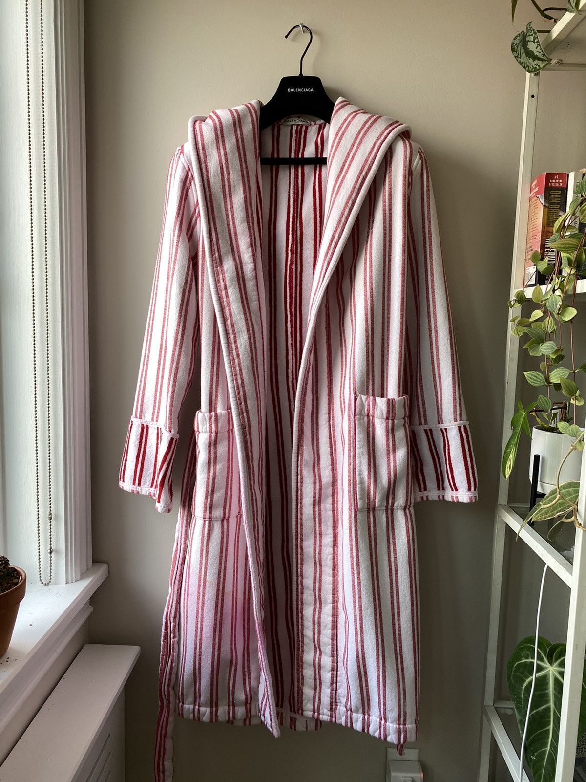 Pre-owned Balenciaga Robe Coat Resort 17 In Red