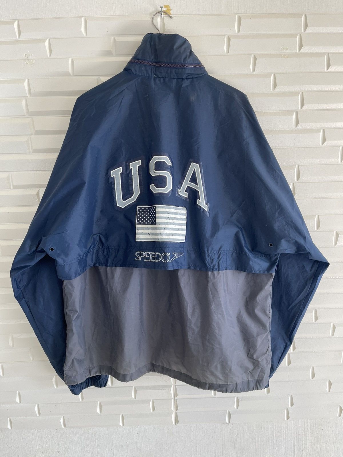 Speedo Vintage 90’s SPEEDO Windbreaker Jacket Size US L / EU 52-54 / 3 - 1 Thumbnail