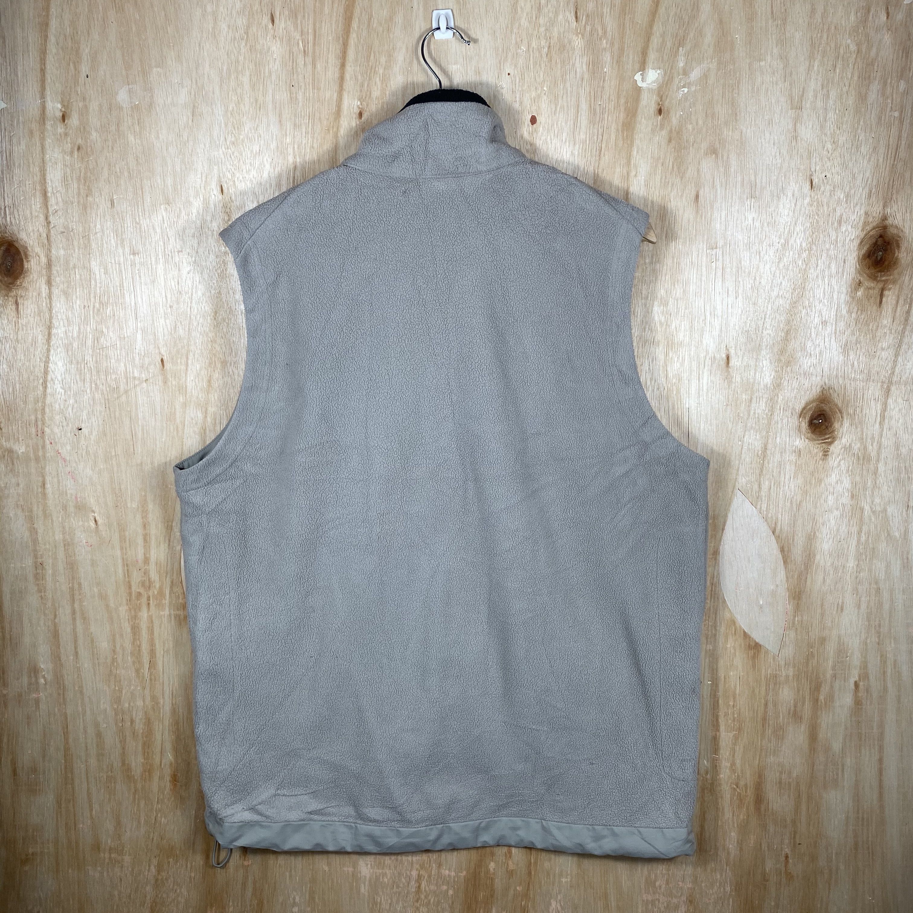 Nike × Vintage Vintage Nike Sherpa Fleece Vest Jackets Size US L / EU 52-54 / 3 - 2 Thumbnail