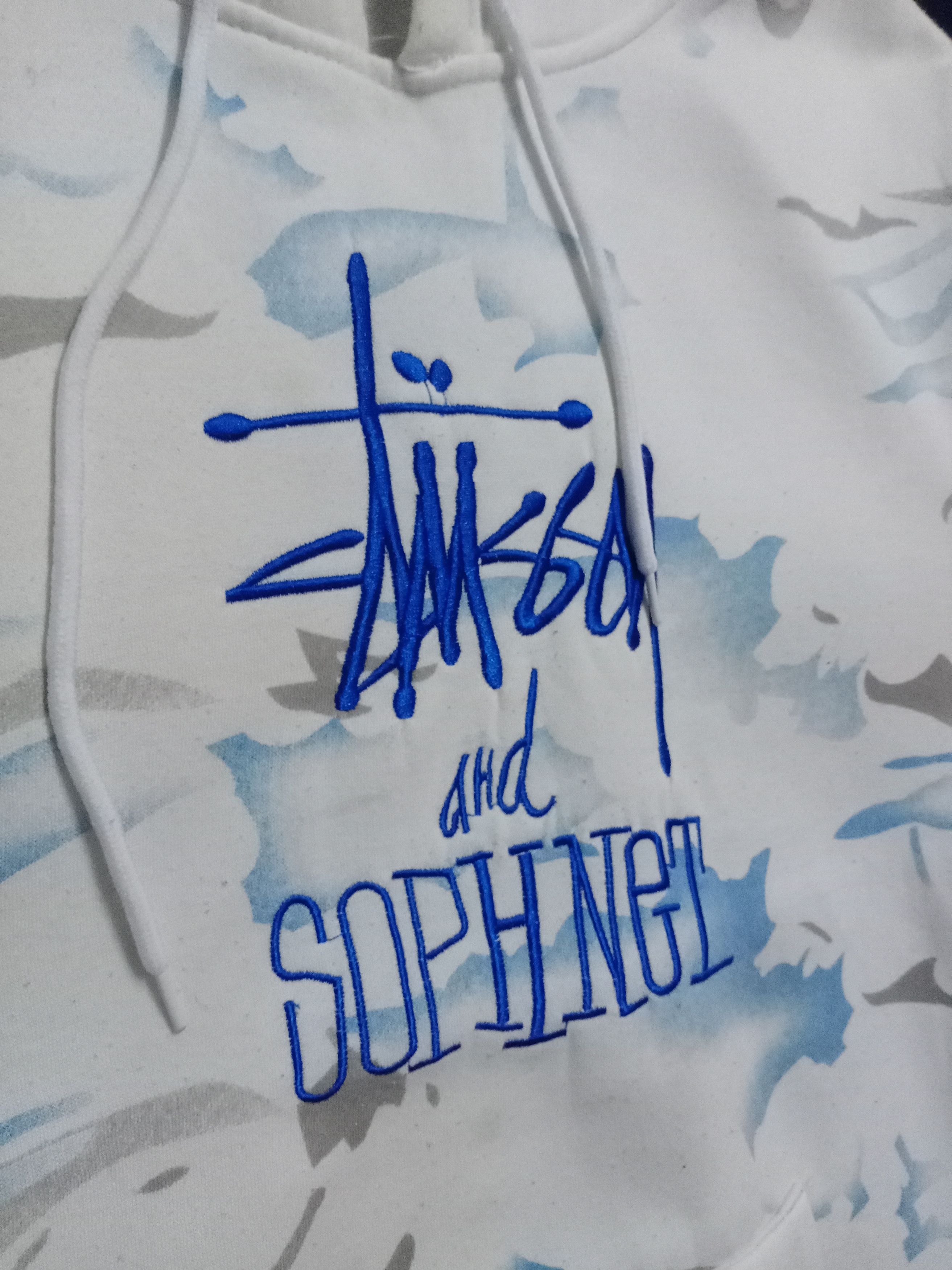 Stussy × Vintage Limited Edition Stussy Tye Dye Big Logo Embroidered Hoodie Size US XL / EU 56 / 4 - 3 Thumbnail