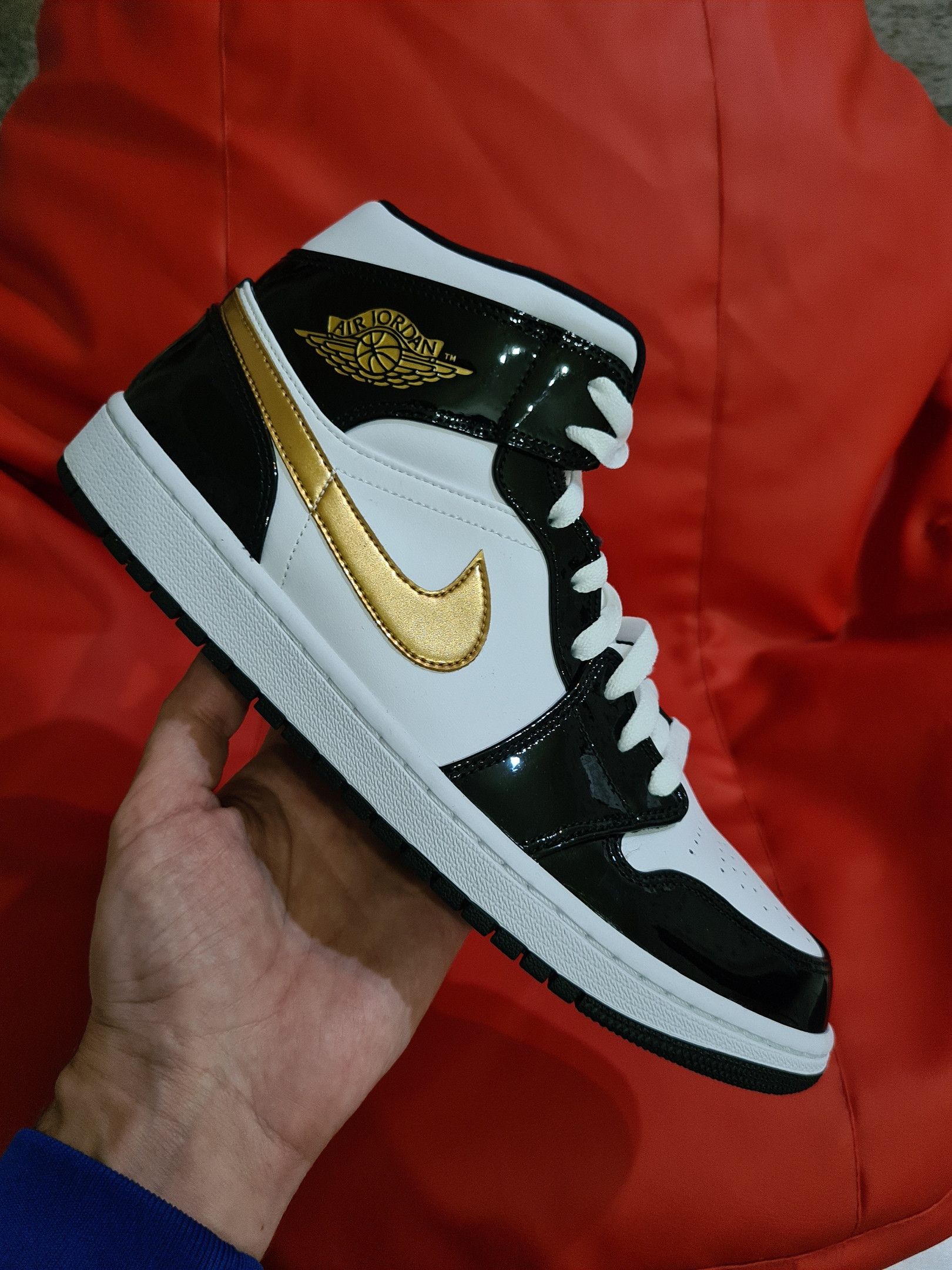 Jordan Brand Air Jordan 1 Mid Patent Black Gold Size US 11.5 / EU 44-45 - 6 Thumbnail