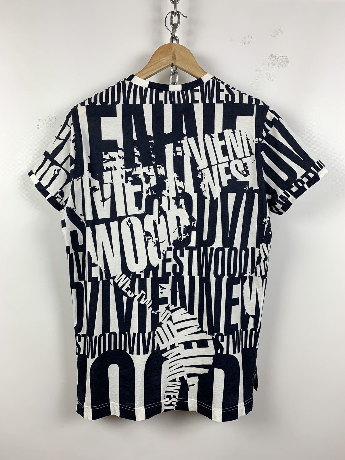 Vivienne Westwood Vivienne Westwood Blue/White Rare T-Shirt Size US M / EU 48-50 / 2 - 7 Thumbnail