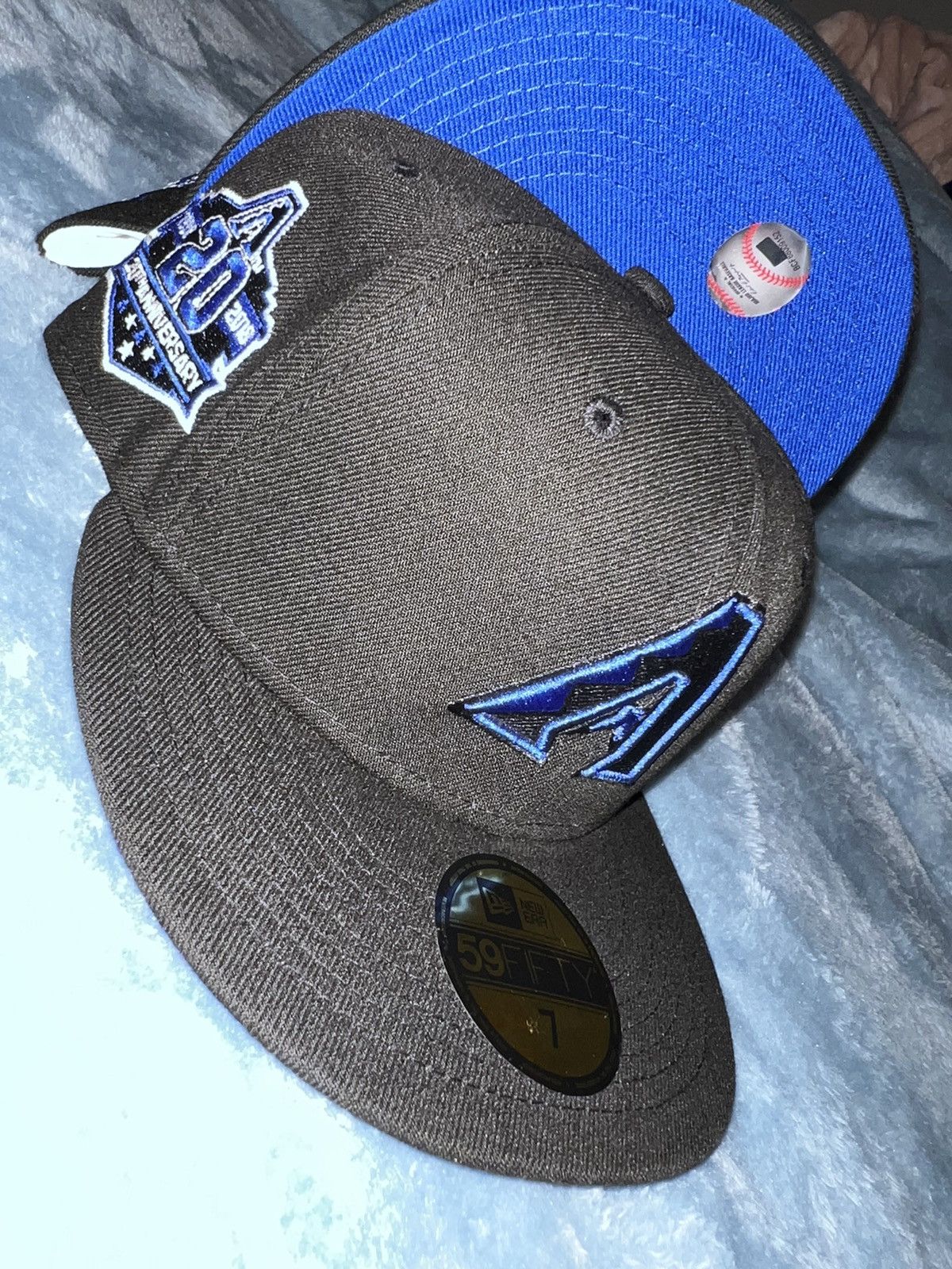 New Era Exclusive Arizona Diamondbacks Fitted BlackBerry Blue Size 7 Size ONE SIZE - 5 Thumbnail