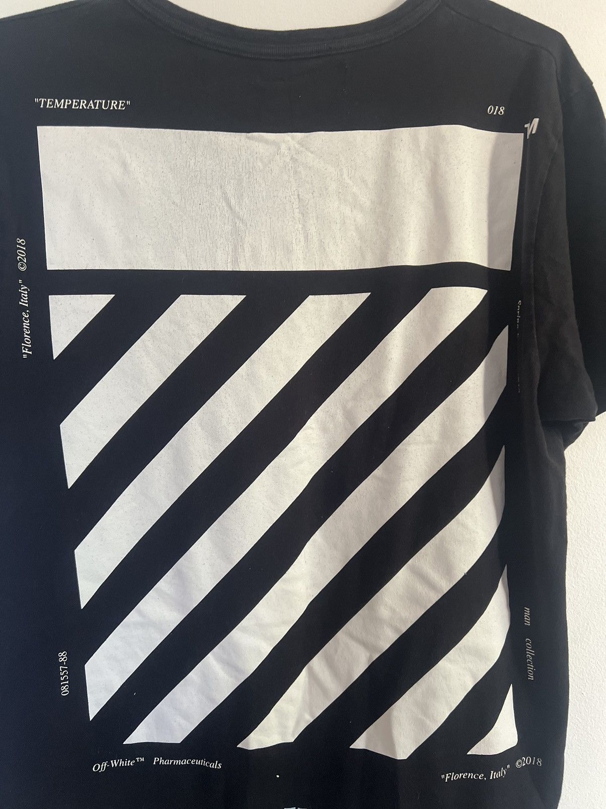 Off-White Off white temperature TEE Size US M / EU 48-50 / 2 - 4 Thumbnail