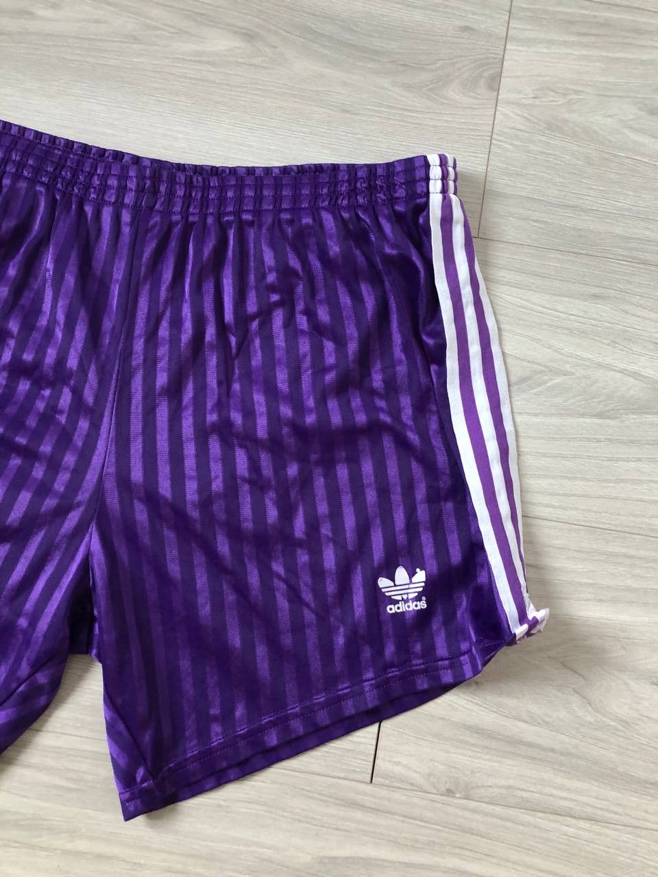 Adidas Vintage Adidas shorts Size US 36 / EU 52 - 2 Thumbnail