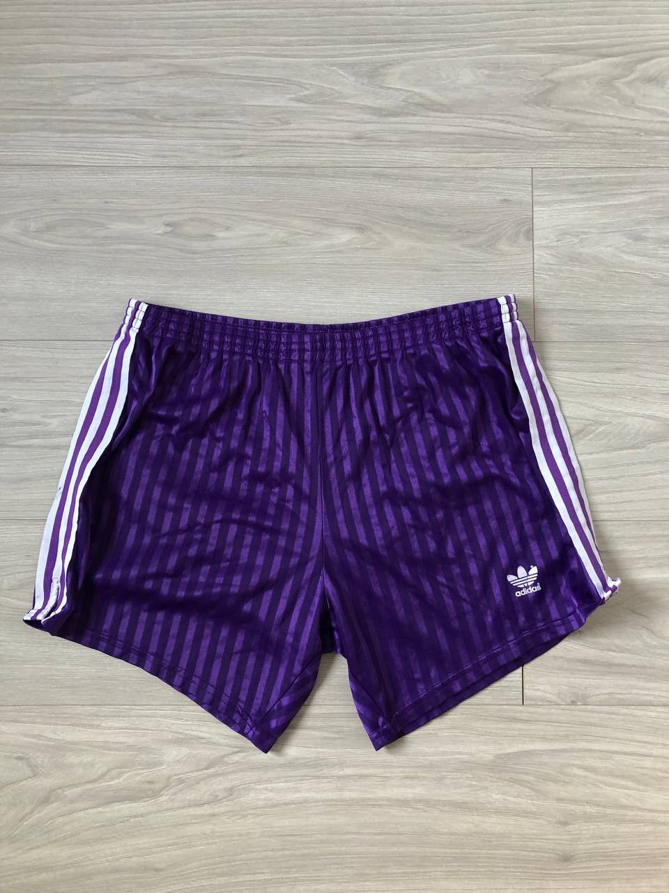 Adidas Vintage Adidas shorts Size US 36 / EU 52 - 1 Thumbnail