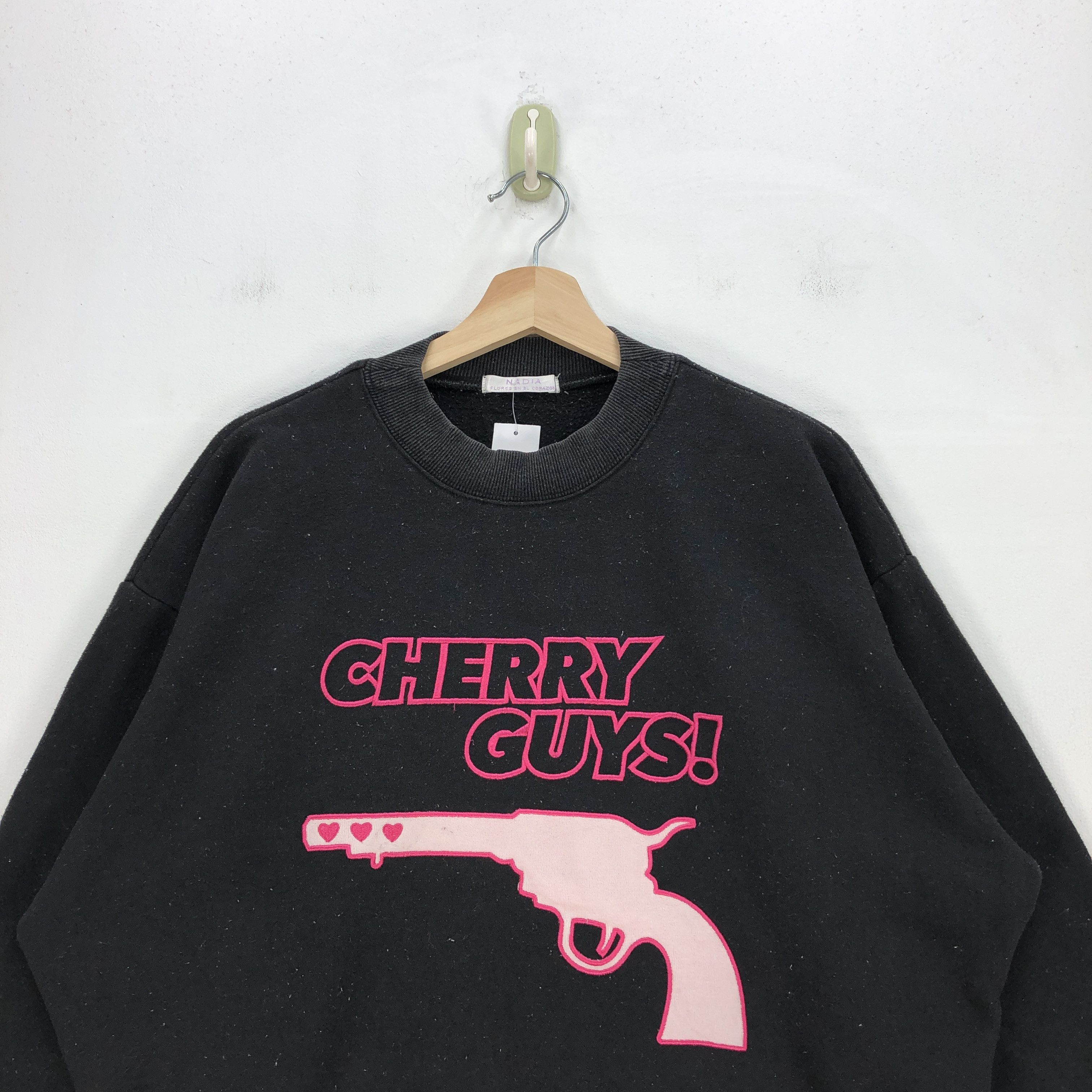 Japanese Brand Cherry Guys Sweatshirt Horrors Pinky Gun Love 56789 Size US XL / EU 56 / 4 - 2 Thumbnail