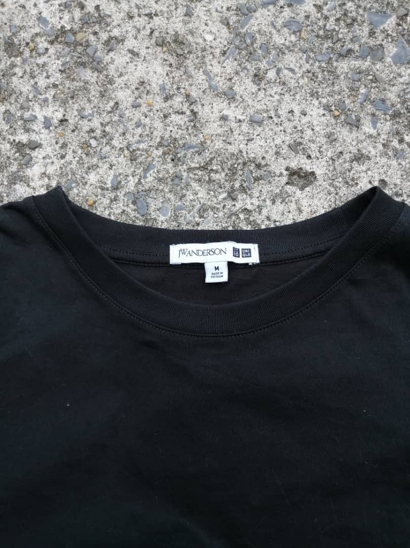 JW Anderson × Uniqlo Uniqlo X J.W.Anderson Nice Design Plain Tee Size S / US 4 / IT 40 - 8 Thumbnail