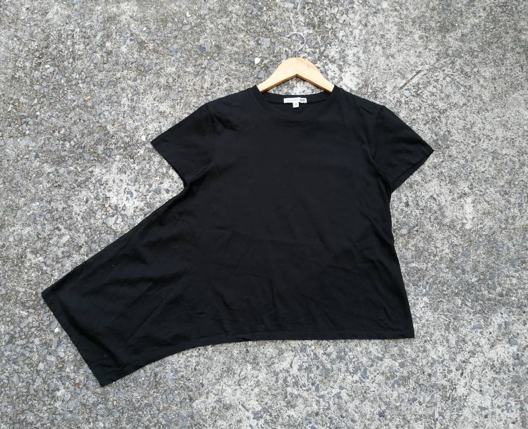 JW Anderson × Uniqlo Uniqlo X J.W.Anderson Nice Design Plain Tee Size S / US 4 / IT 40 - 2 Thumbnail