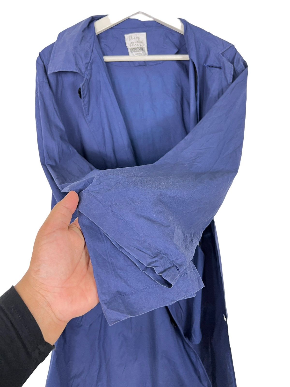 Moschino 🔥 MOSCHINO 'I CAN'T STAND THE RAIN ! Size US M / EU 48-50 / 2 - 9 Thumbnail