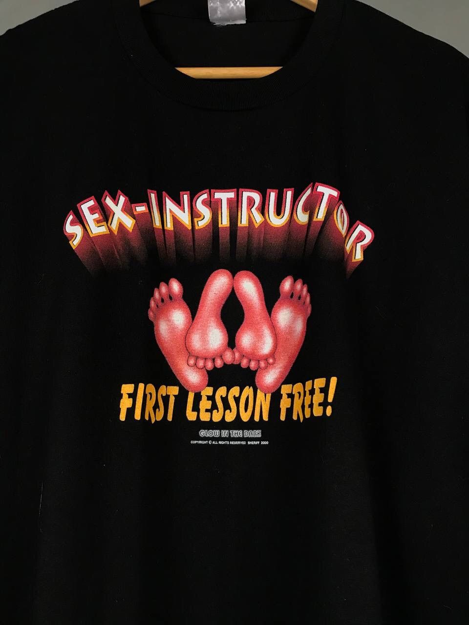 Vintage Sex Instructor 2000 vintage other streetwear humor tee Size US L / EU 52-54 / 3 - 3 Thumbnail