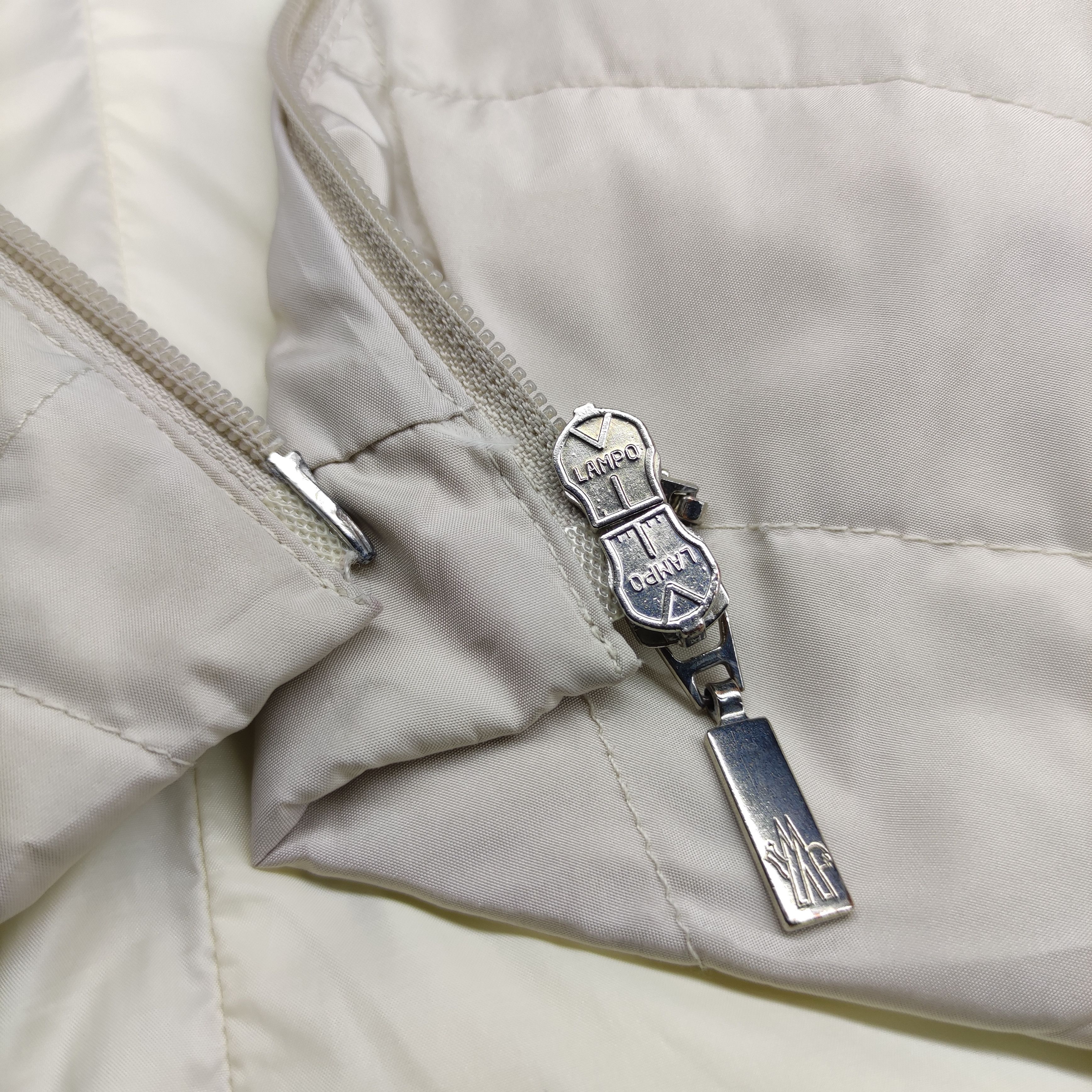 Moncler Vintage Moncler Puffer Down Jacket Size US S / EU 44-46 / 1 - 9 Thumbnail