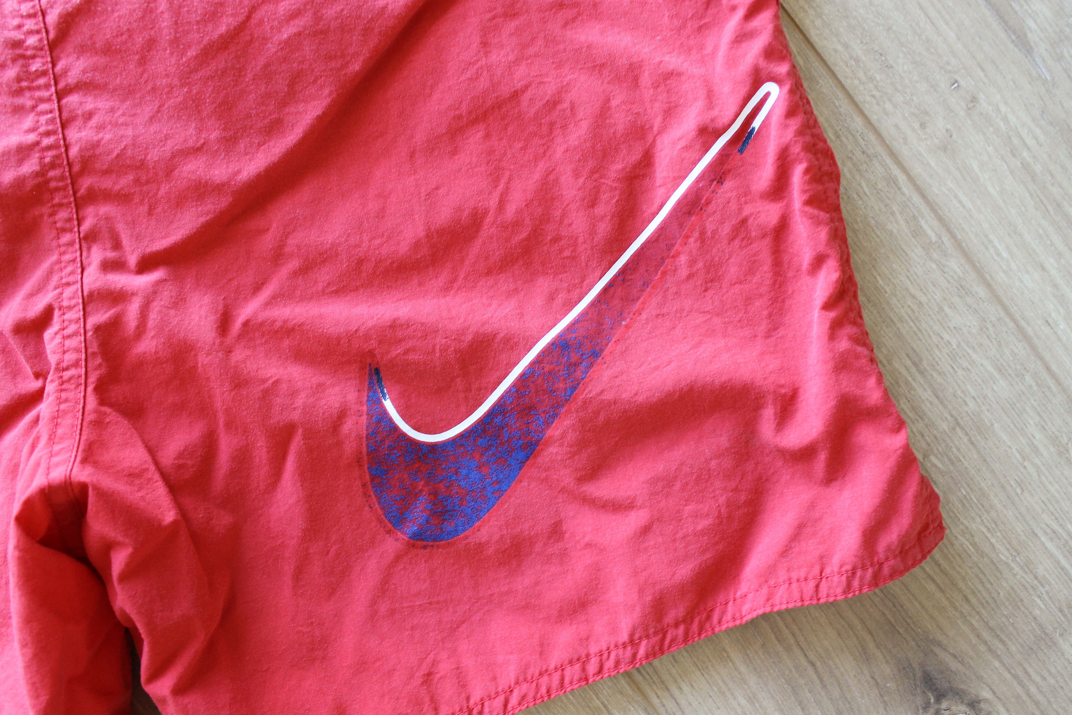 Nike Vintage Nike big swoosh shorts Size US 32 / EU 48 - 4 Thumbnail