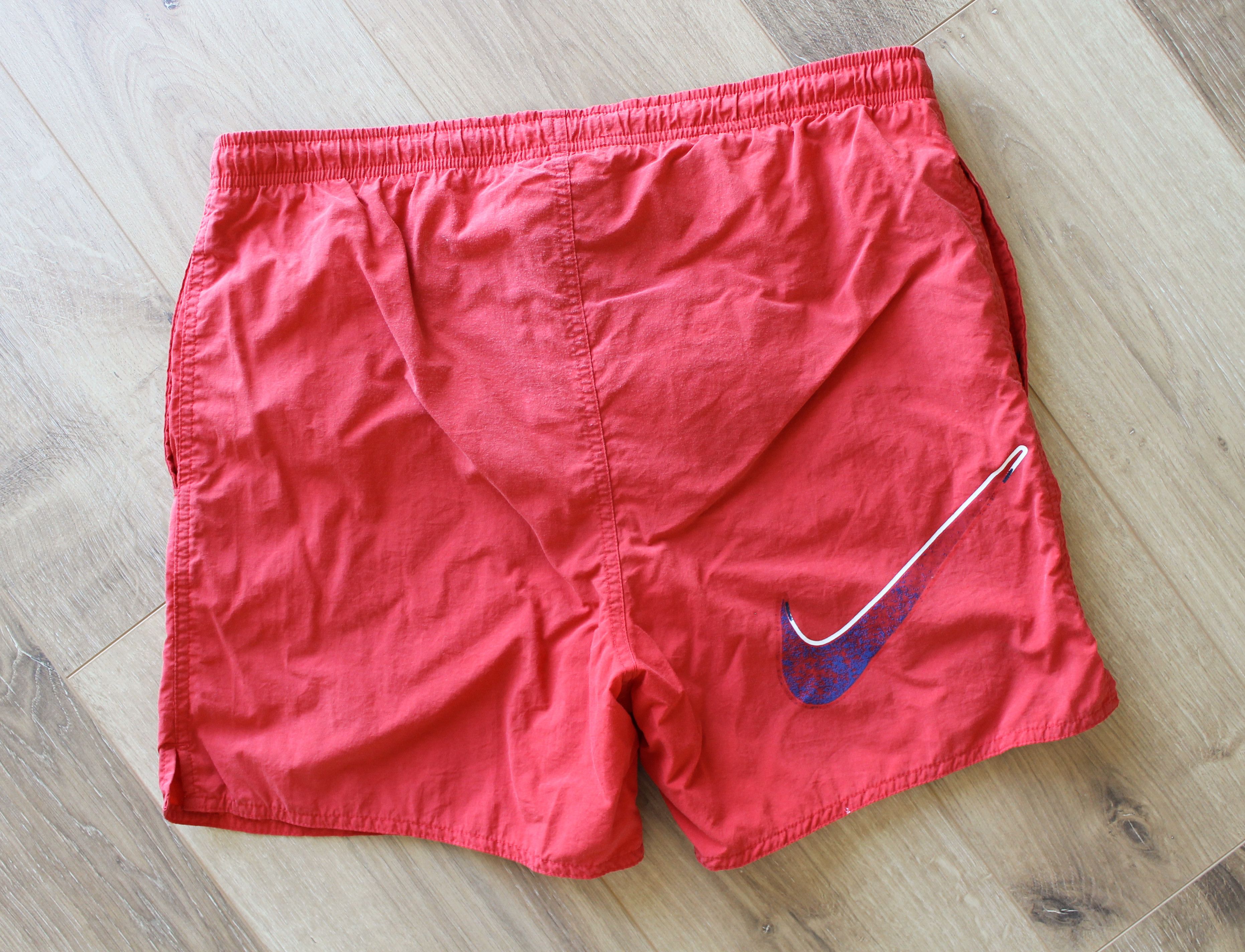 Nike Vintage Nike big swoosh shorts Size US 32 / EU 48 - 1 Thumbnail