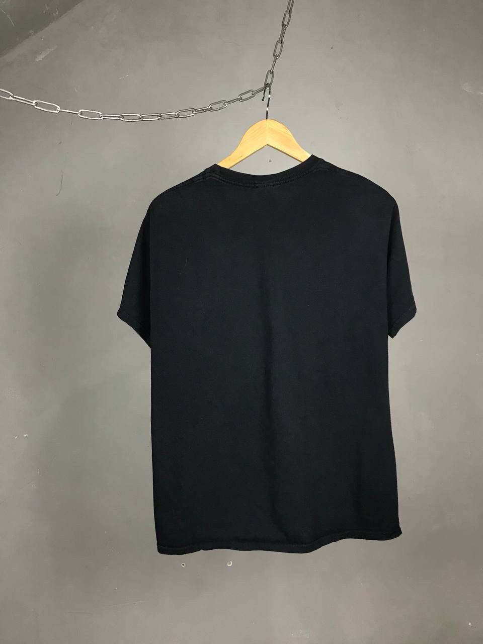 Band Tees × Disturbia × Vintage Disturbed 2013 vintage rock band tee Size US L / EU 52-54 / 3 - 6 Thumbnail