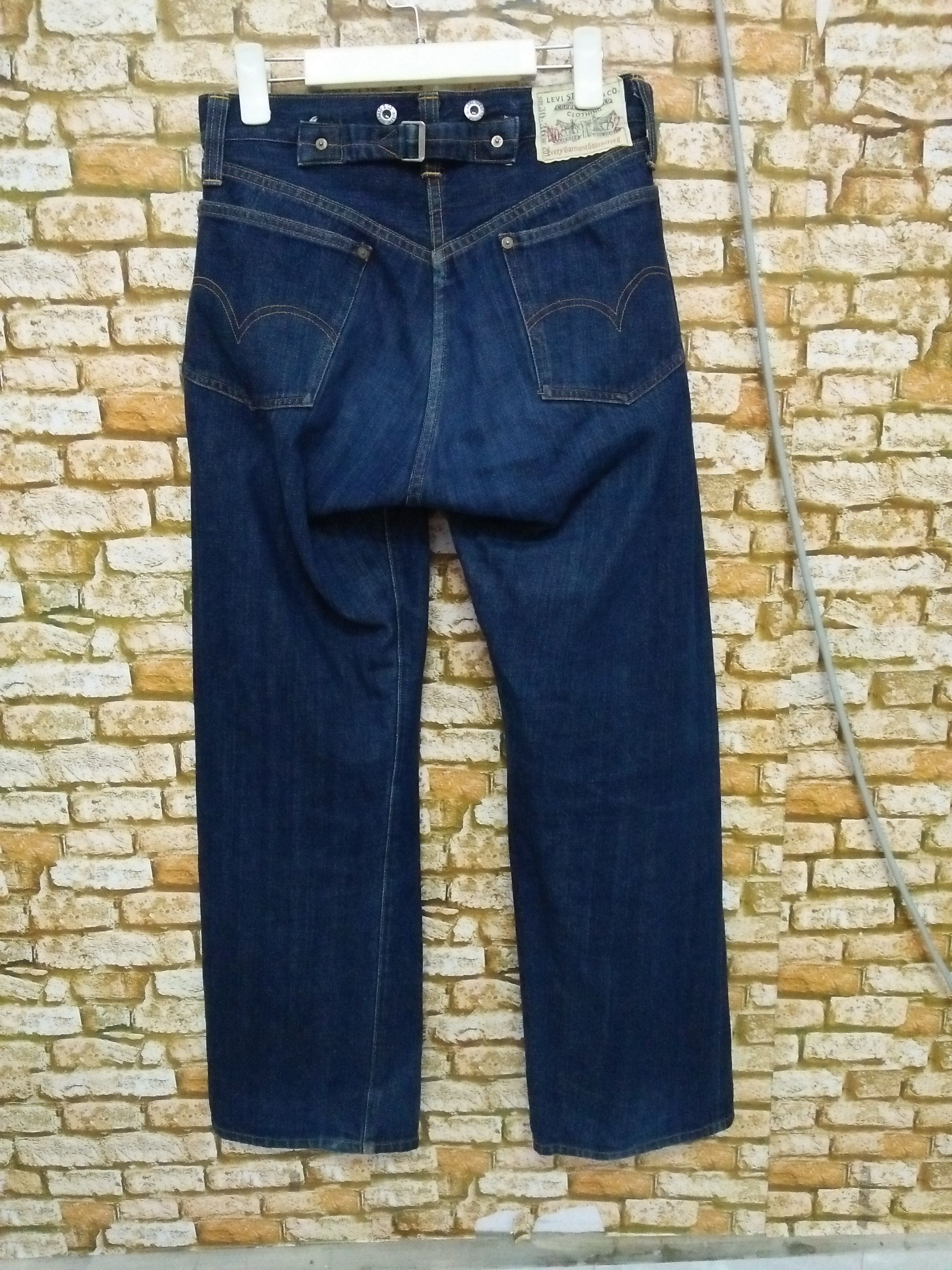 image of 90's Levis 201Xx Selvedge Big E Usa Denim 555 (B223) in Blue, Men's (Size 29)