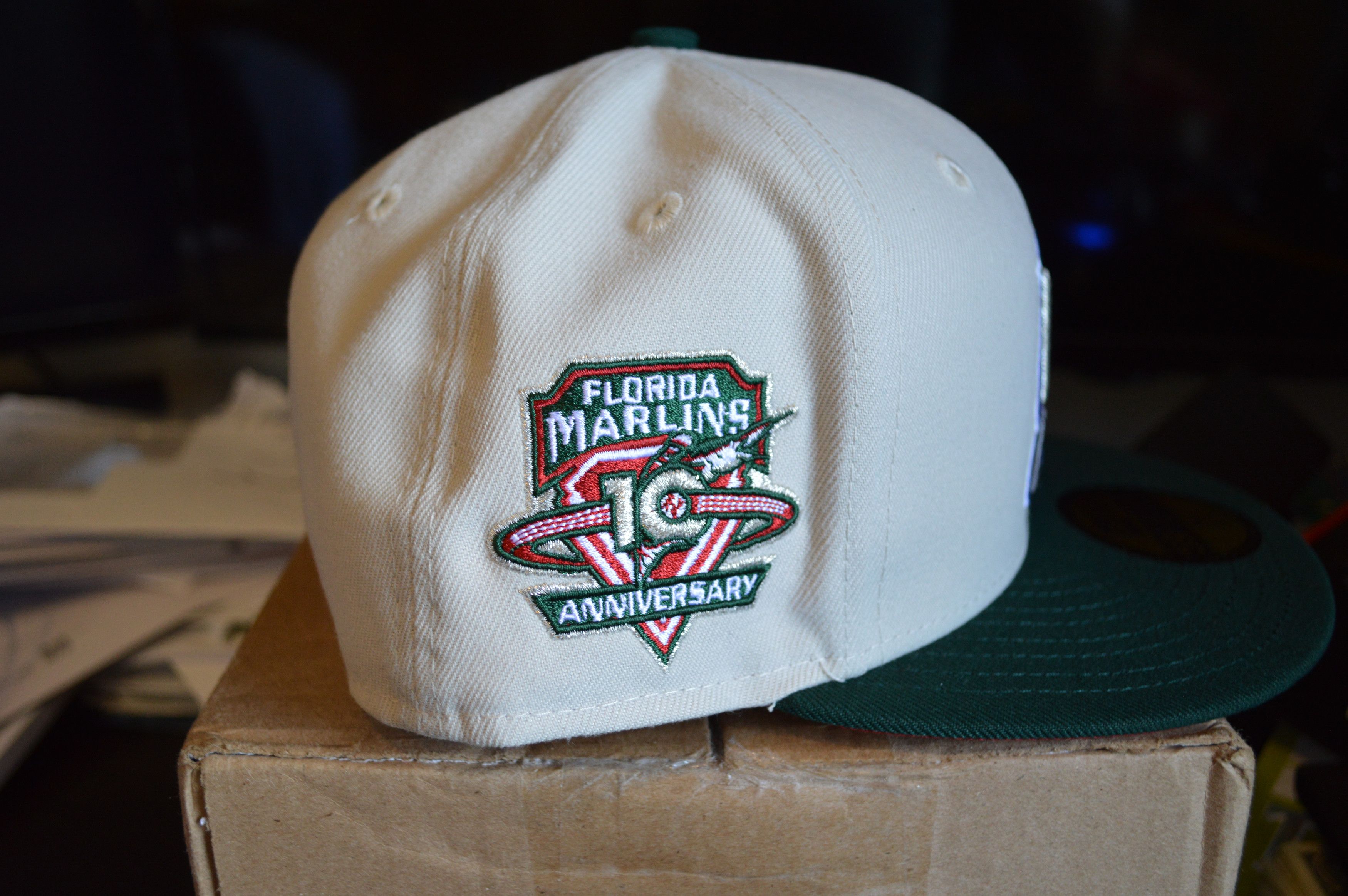 MLB × New Era Chrome Florida Marlins 7 3/8 10th Anniversary Size ONE SIZE - 2 Thumbnail