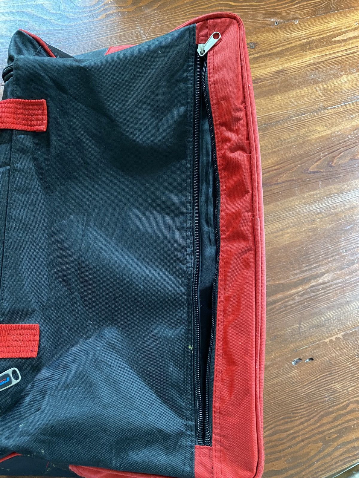 Russell Athletic Vintage 90’s Russell Athletic Red Duffle Gym Bag Size ONE SIZE - 18 Thumbnail