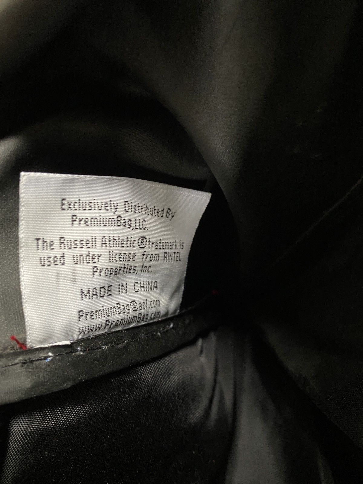 Russell Athletic Vintage 90’s Russell Athletic Red Duffle Gym Bag Size ONE SIZE - 17 Thumbnail