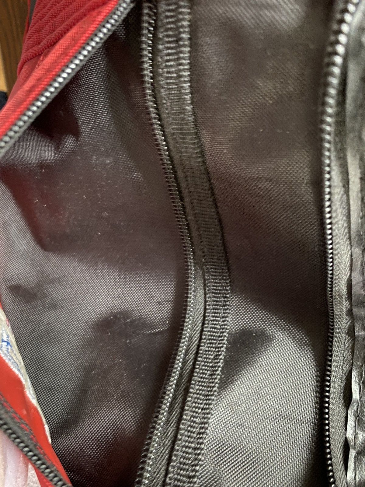 Russell Athletic Vintage 90’s Russell Athletic Red Duffle Gym Bag Size ONE SIZE - 4 Thumbnail