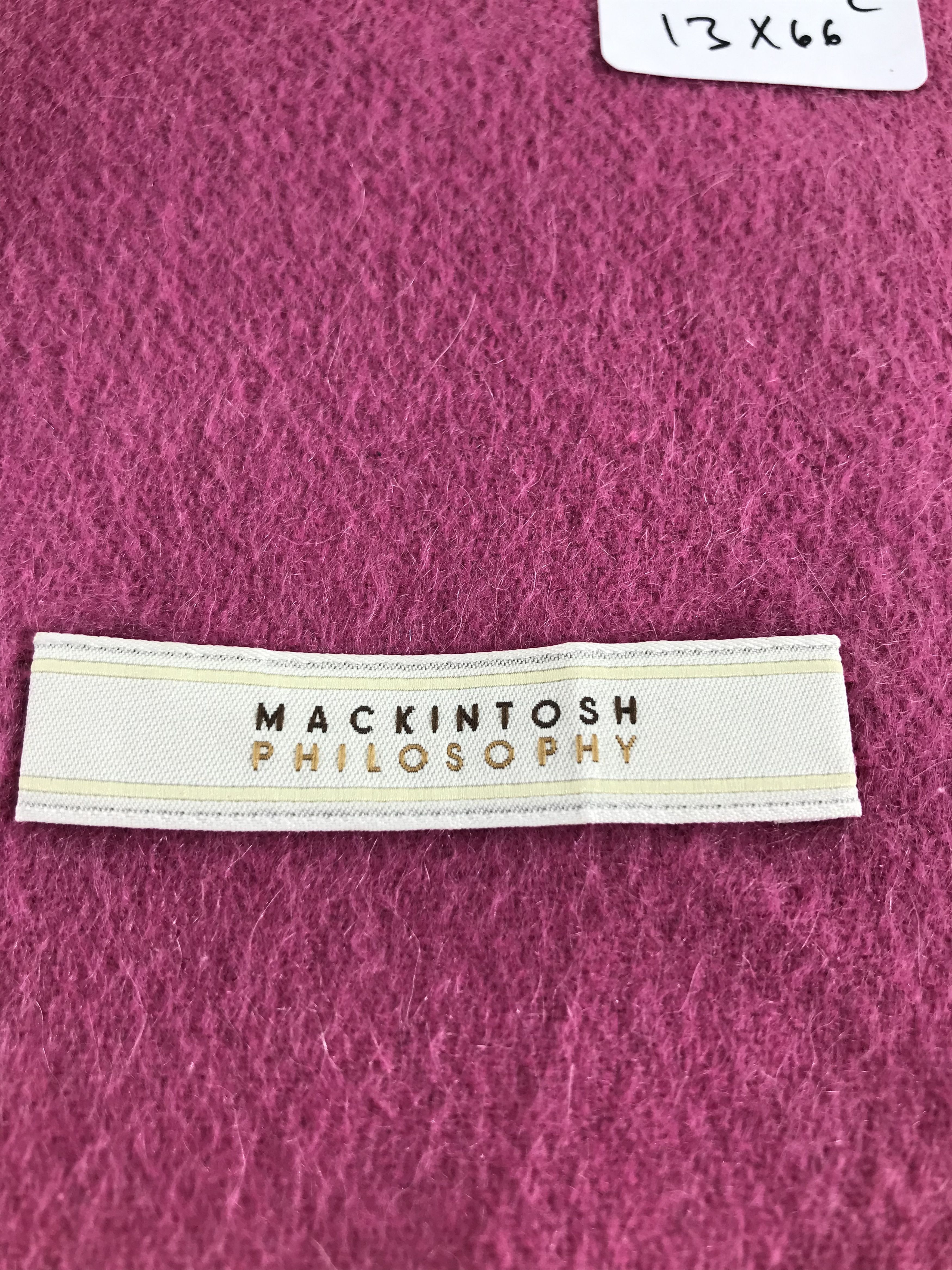 Mackintosh Mackintosh Philosophy Pink Cashmere Scarf Muffler V546 Size ONE SIZE - 5 Thumbnail