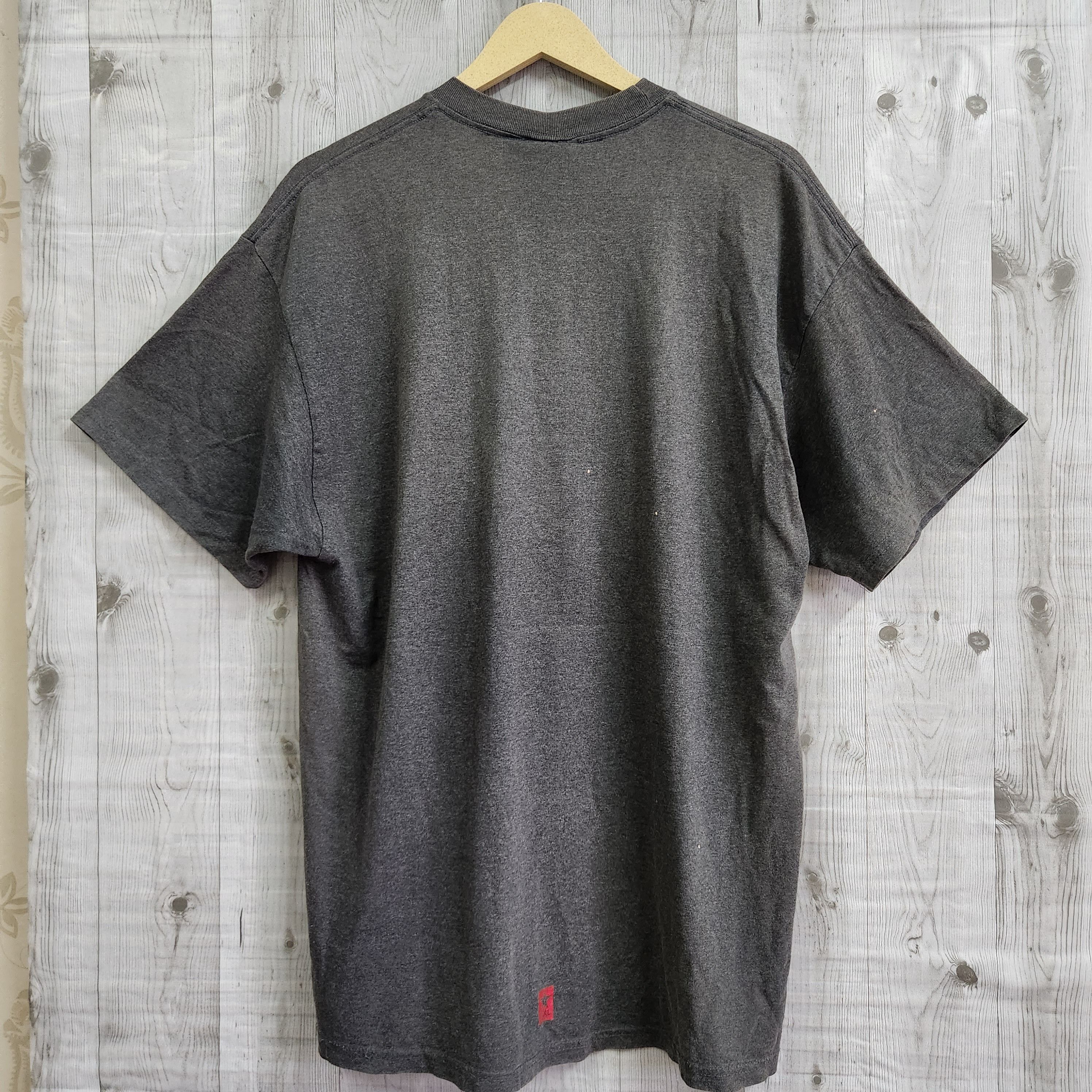 Vintage Vintage Y2K USA Real Skateboards Iconic Logo Tees Size US XL / EU 56 / 4 - 15 Thumbnail