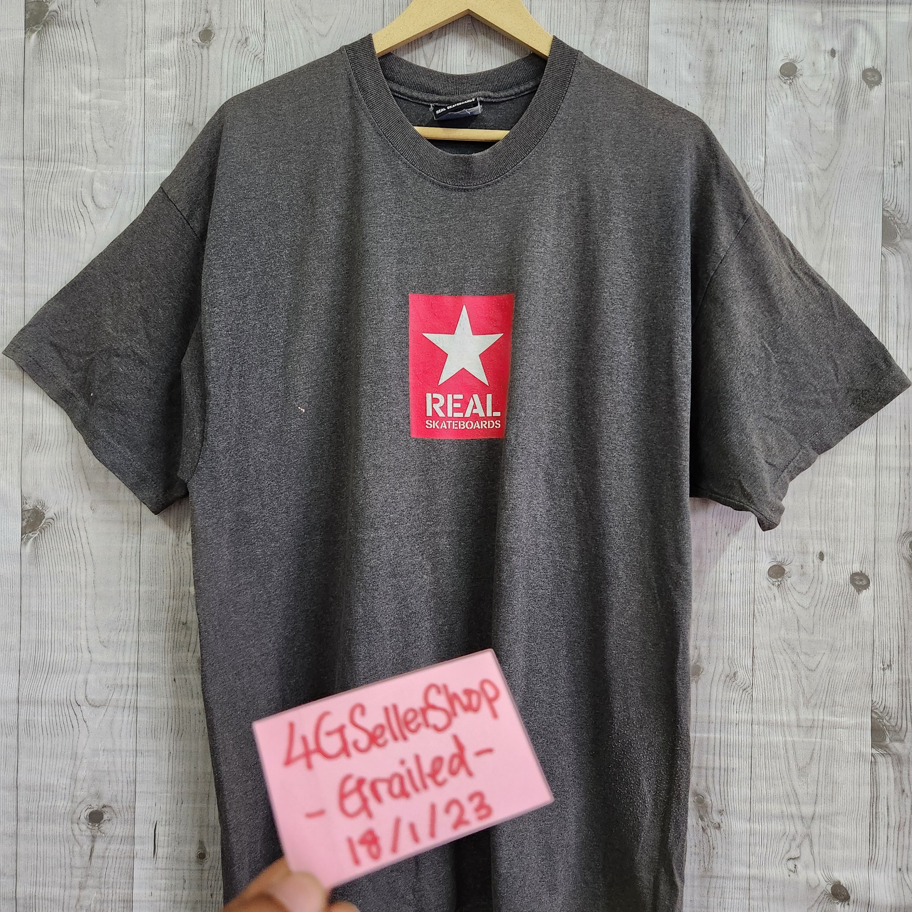 Vintage Vintage Y2K USA Real Skateboards Iconic Logo Tees Size US XL / EU 56 / 4 - 16 Thumbnail
